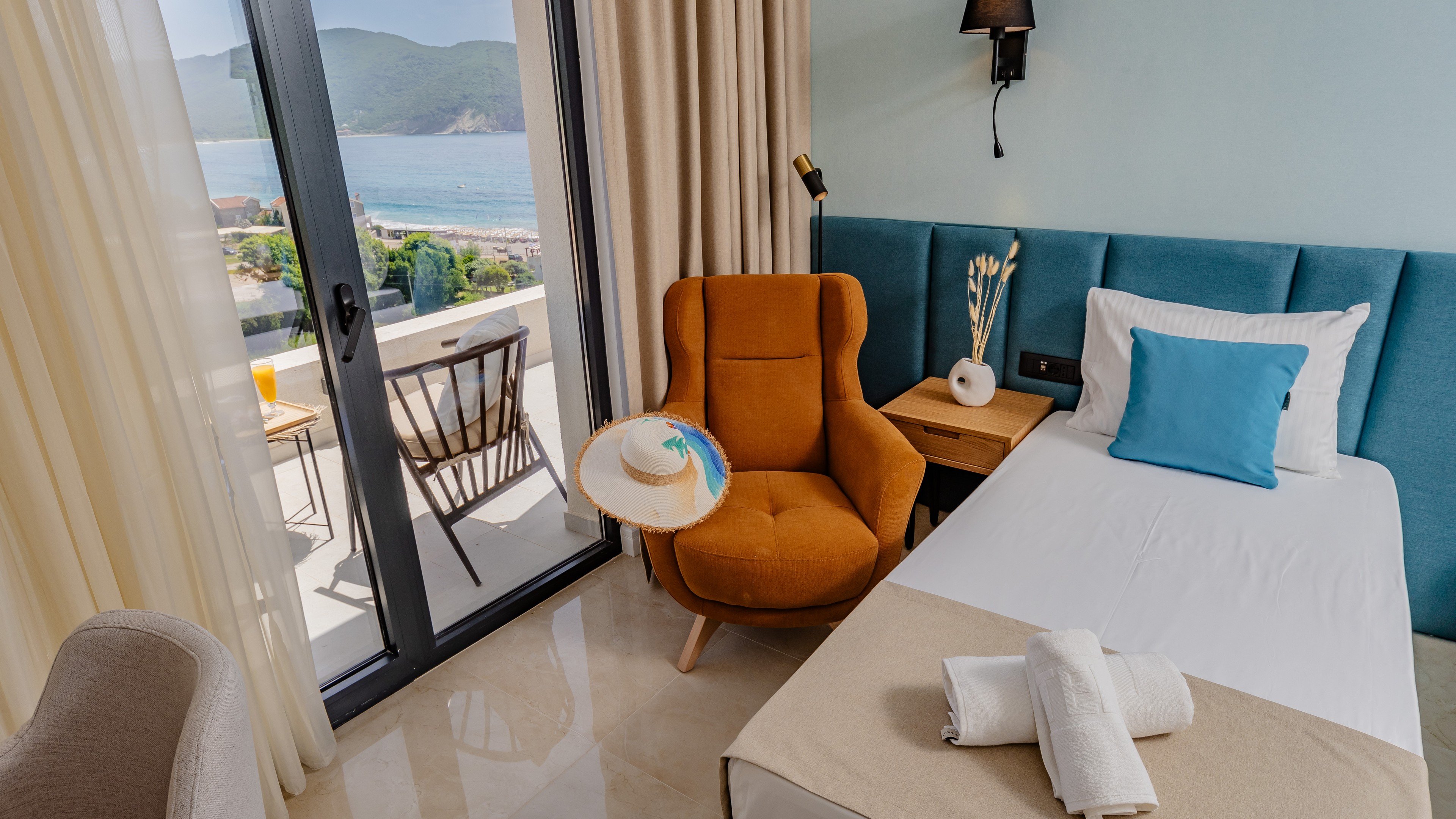 Double or Twin Sea View