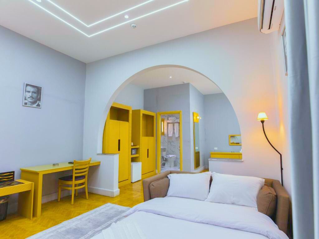 Suite King Bed One Bedroom 