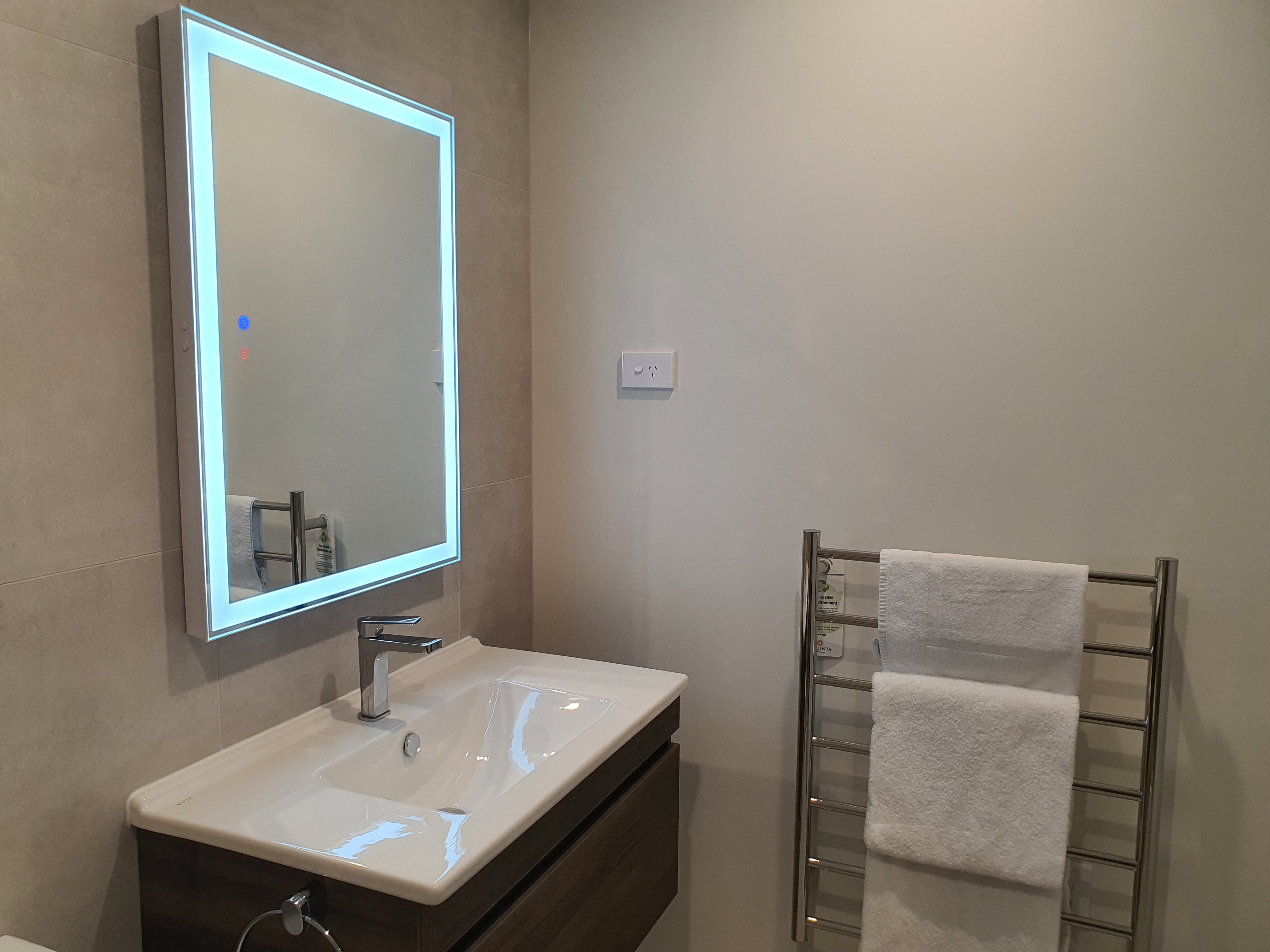 Apartment King Size Bed