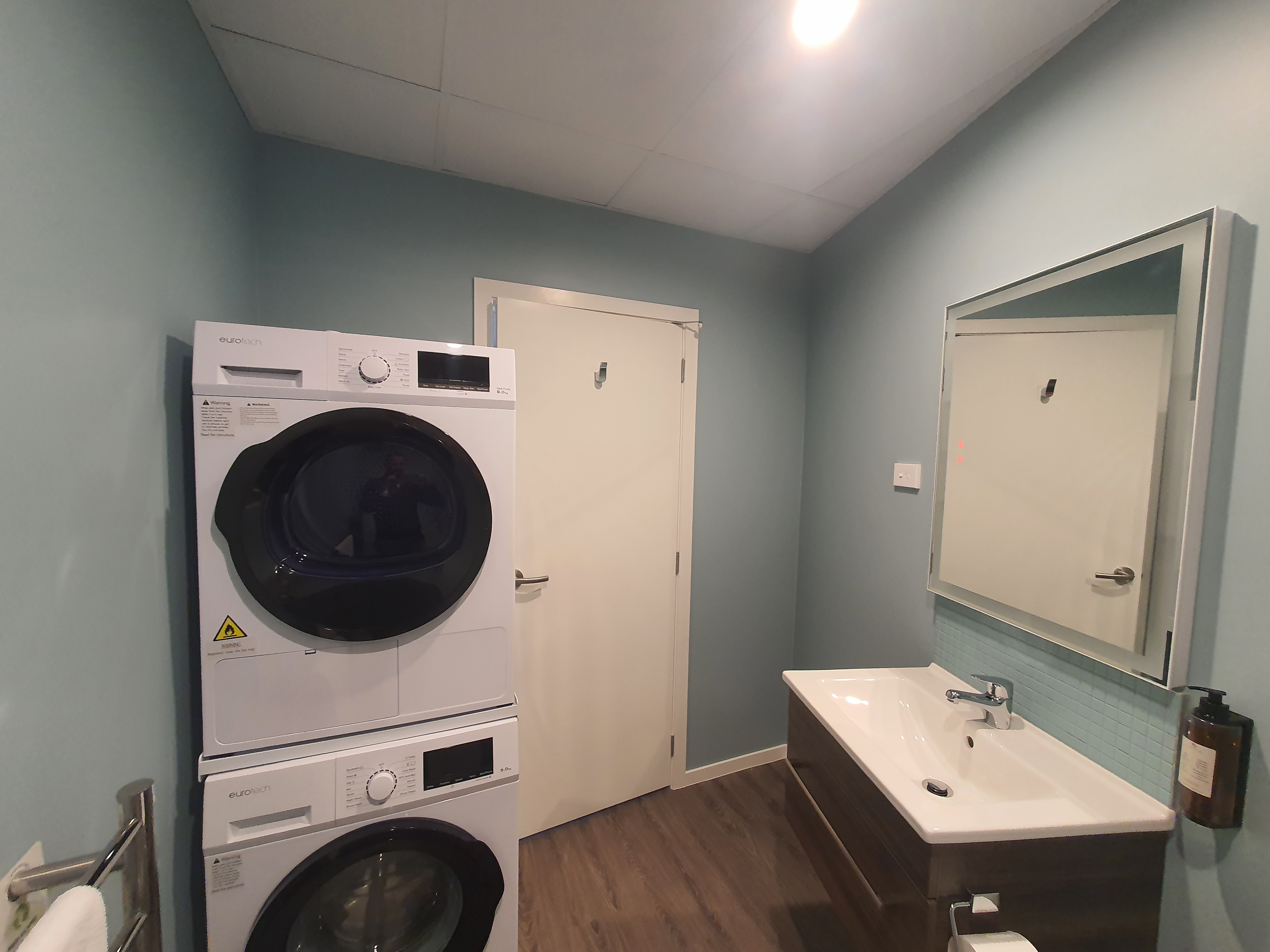 Apartment King Size Bed