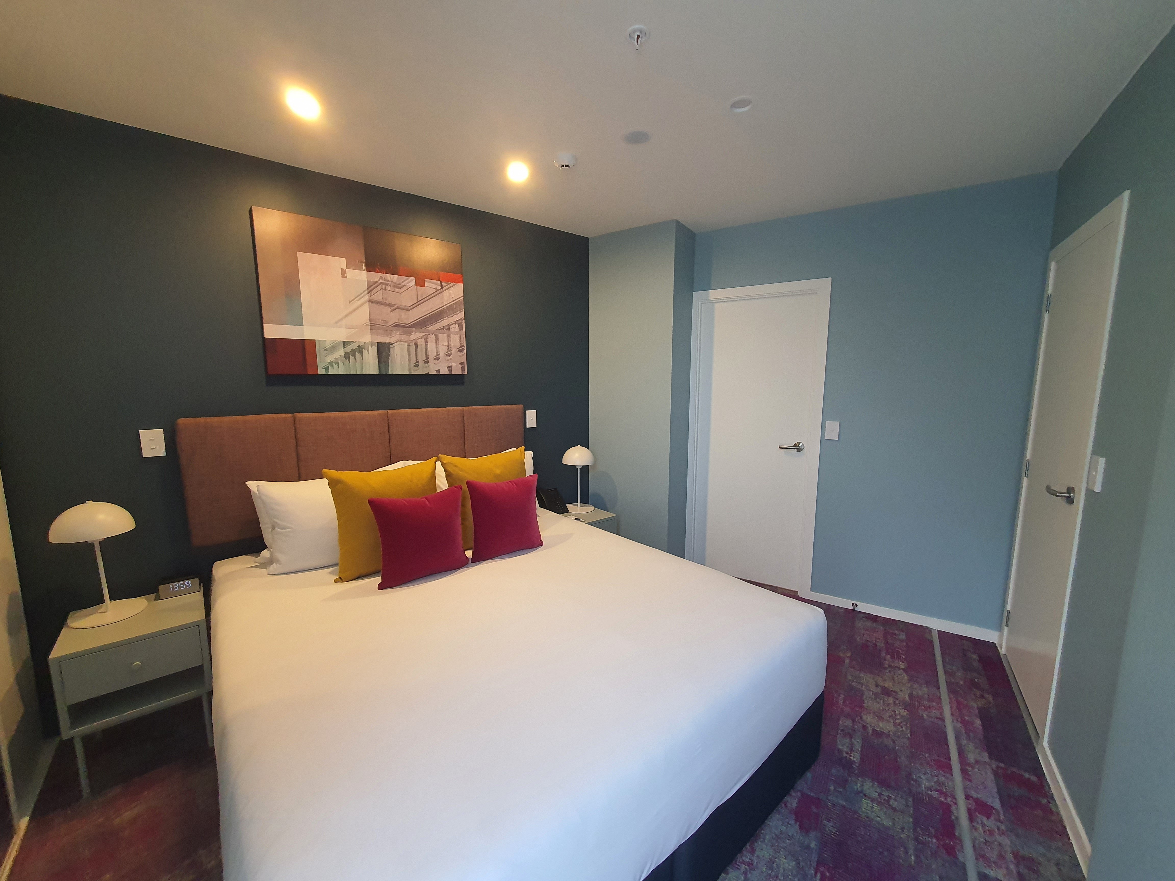 Apartment King Size Bed