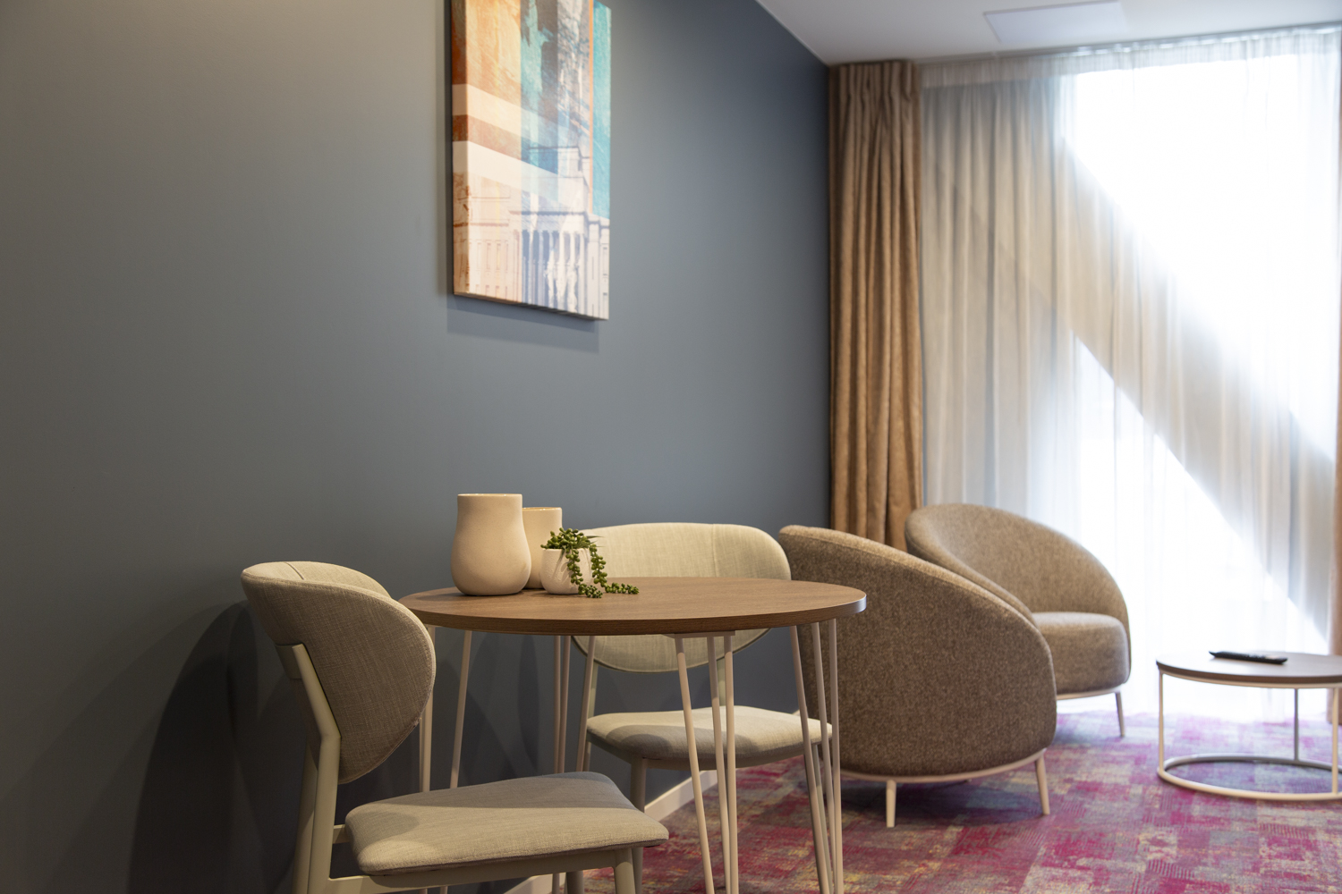 Apartment Queen Size Bed