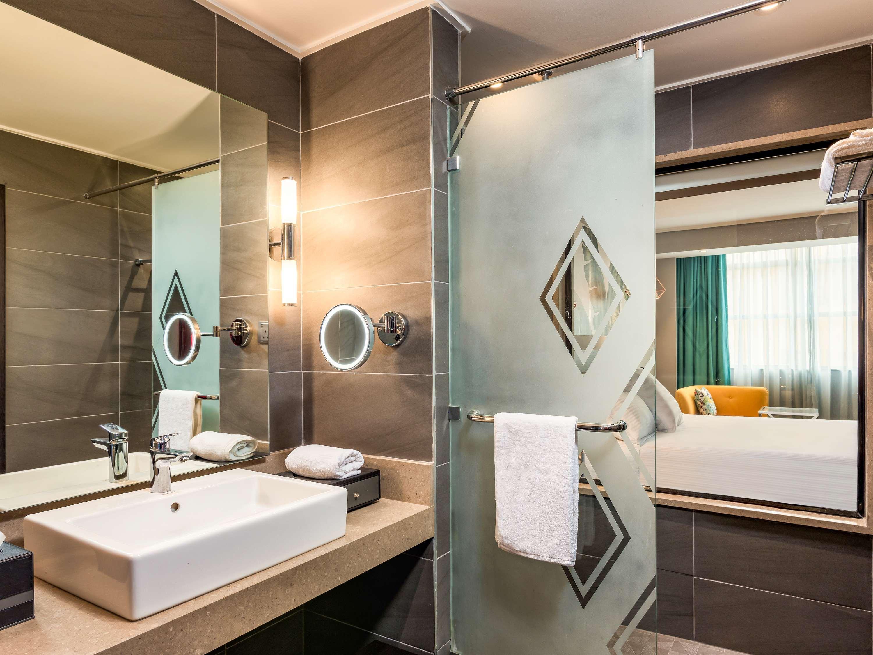 Double Superior King Bed