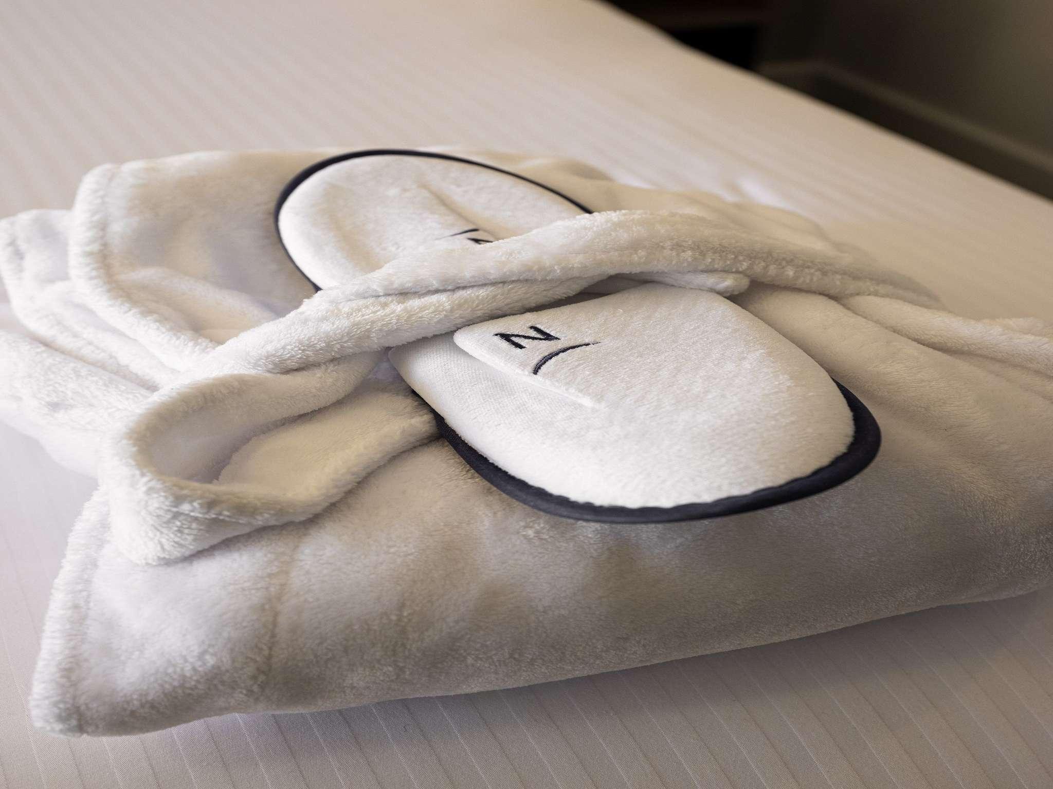 Double Superior King Bed