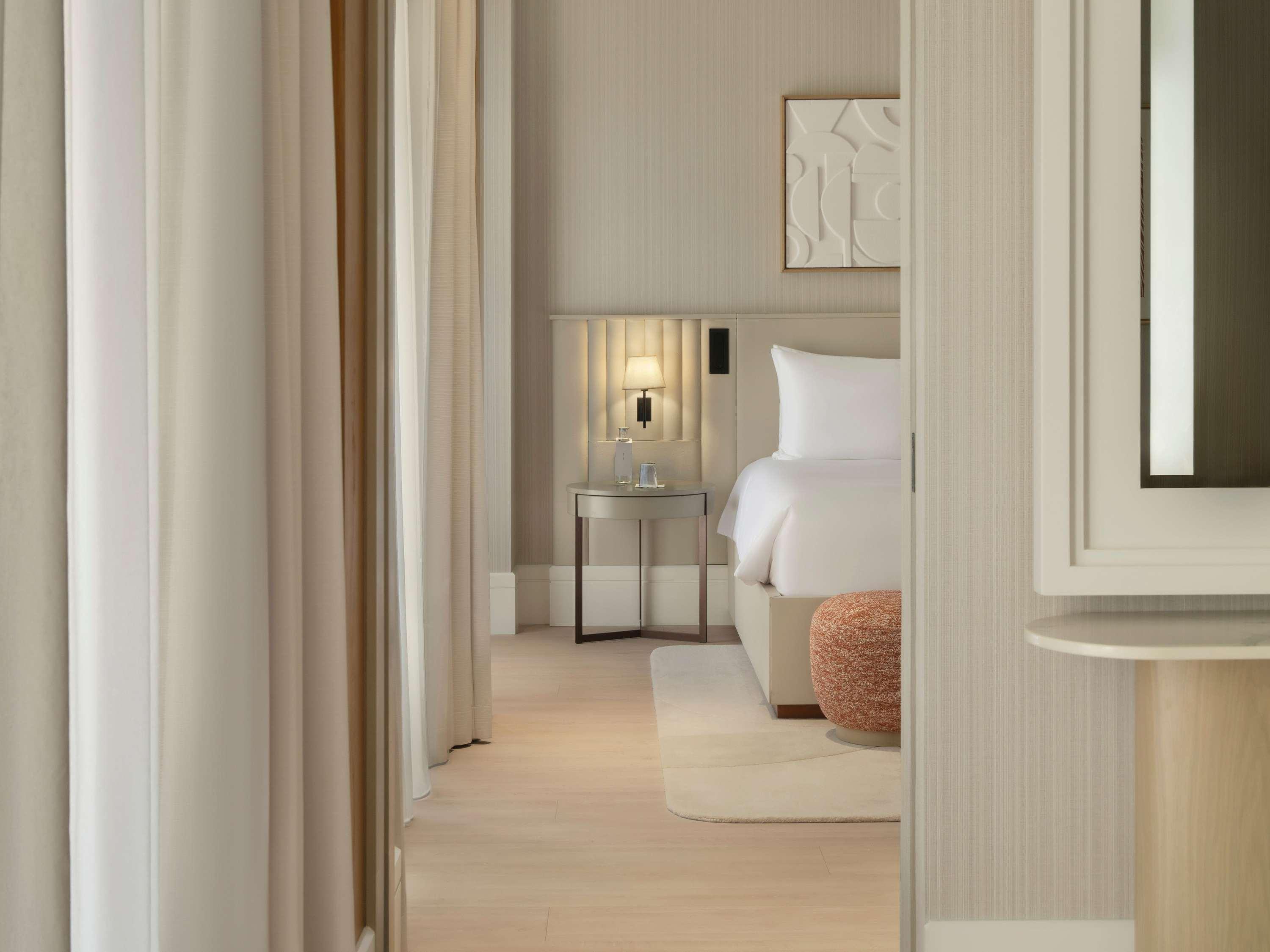 Suite Sea View King Bed