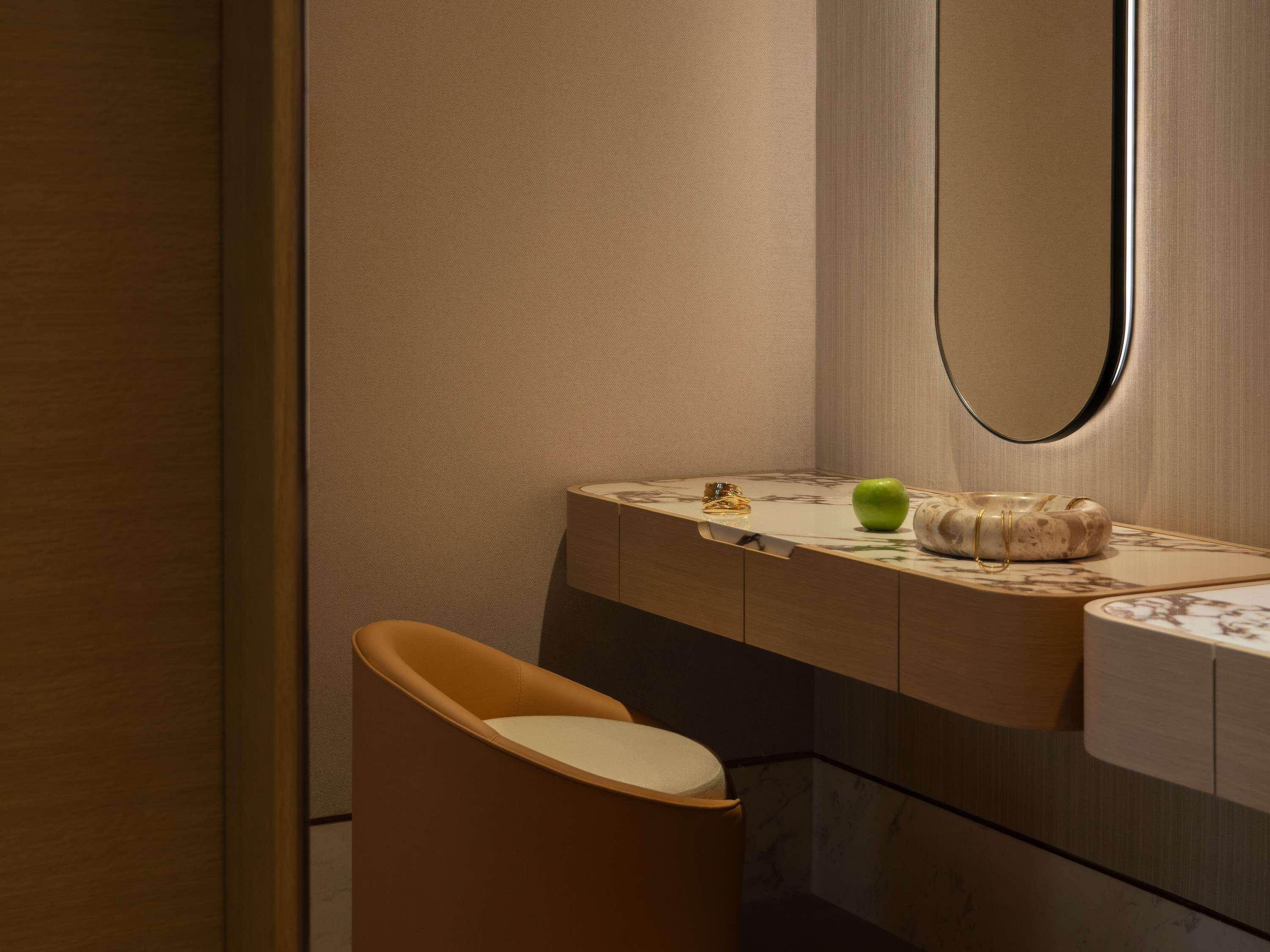 Suite Sea View King Bed