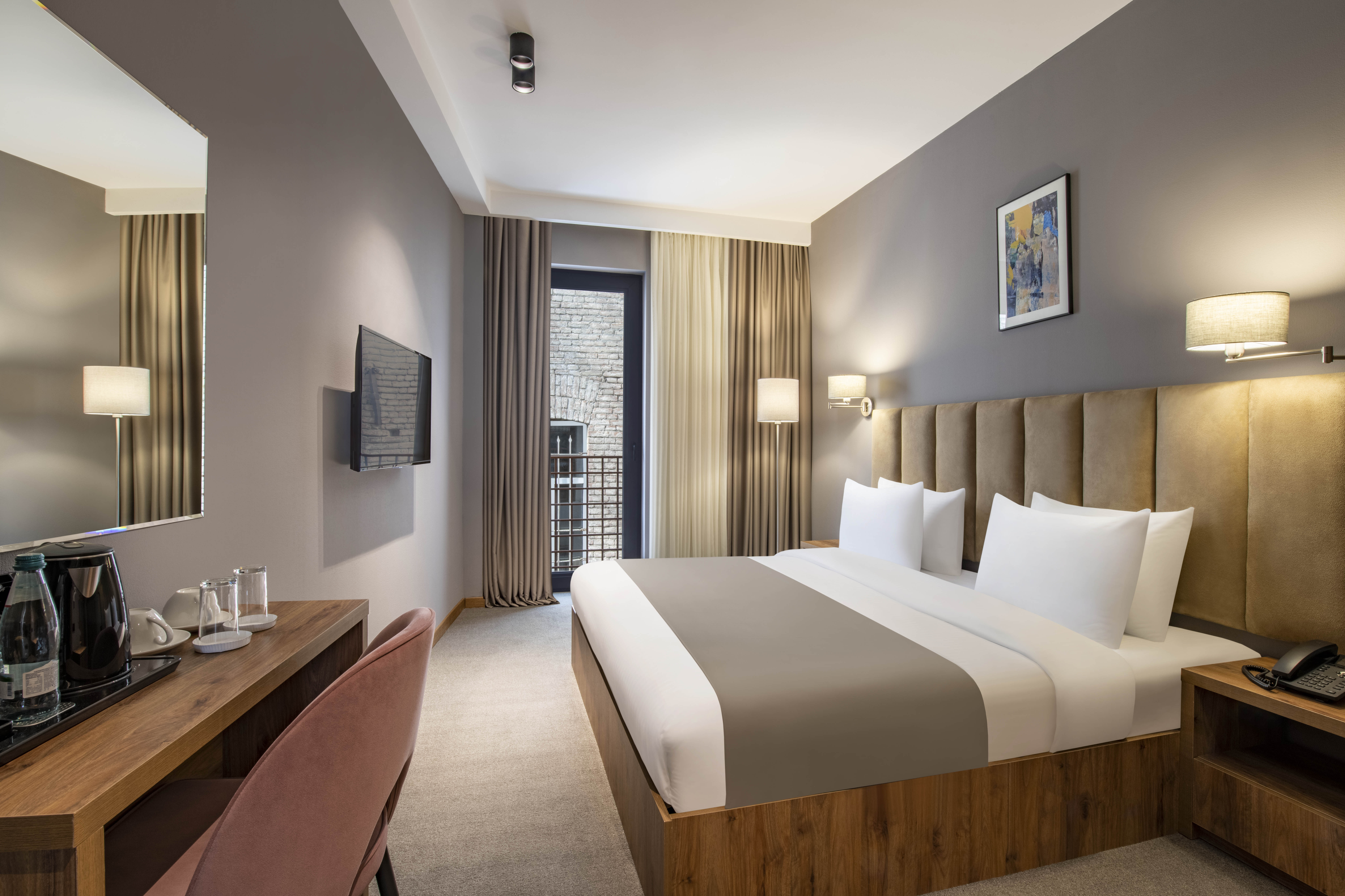 Double Deluxe Two Beds