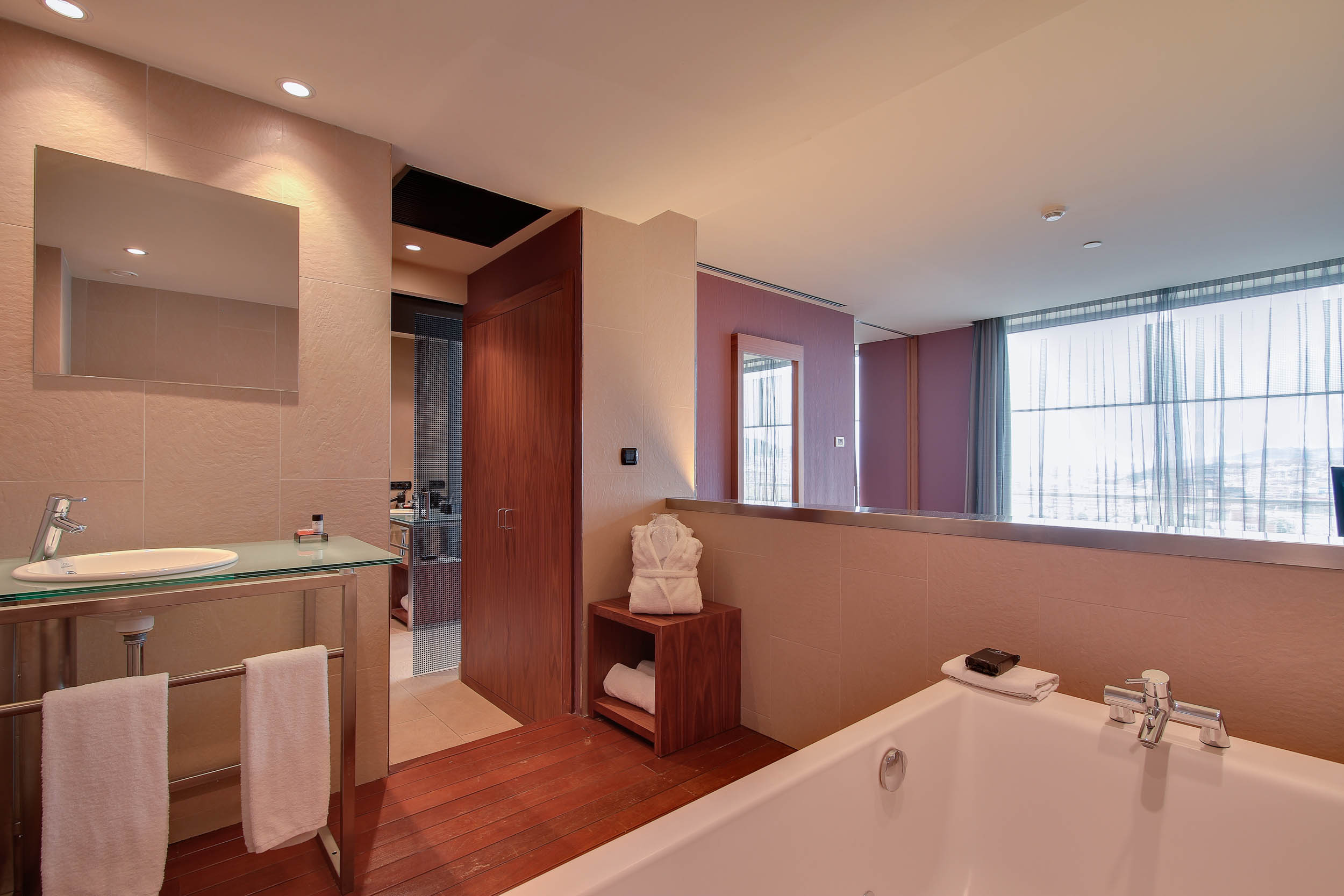 Junior Suite Capacity 1