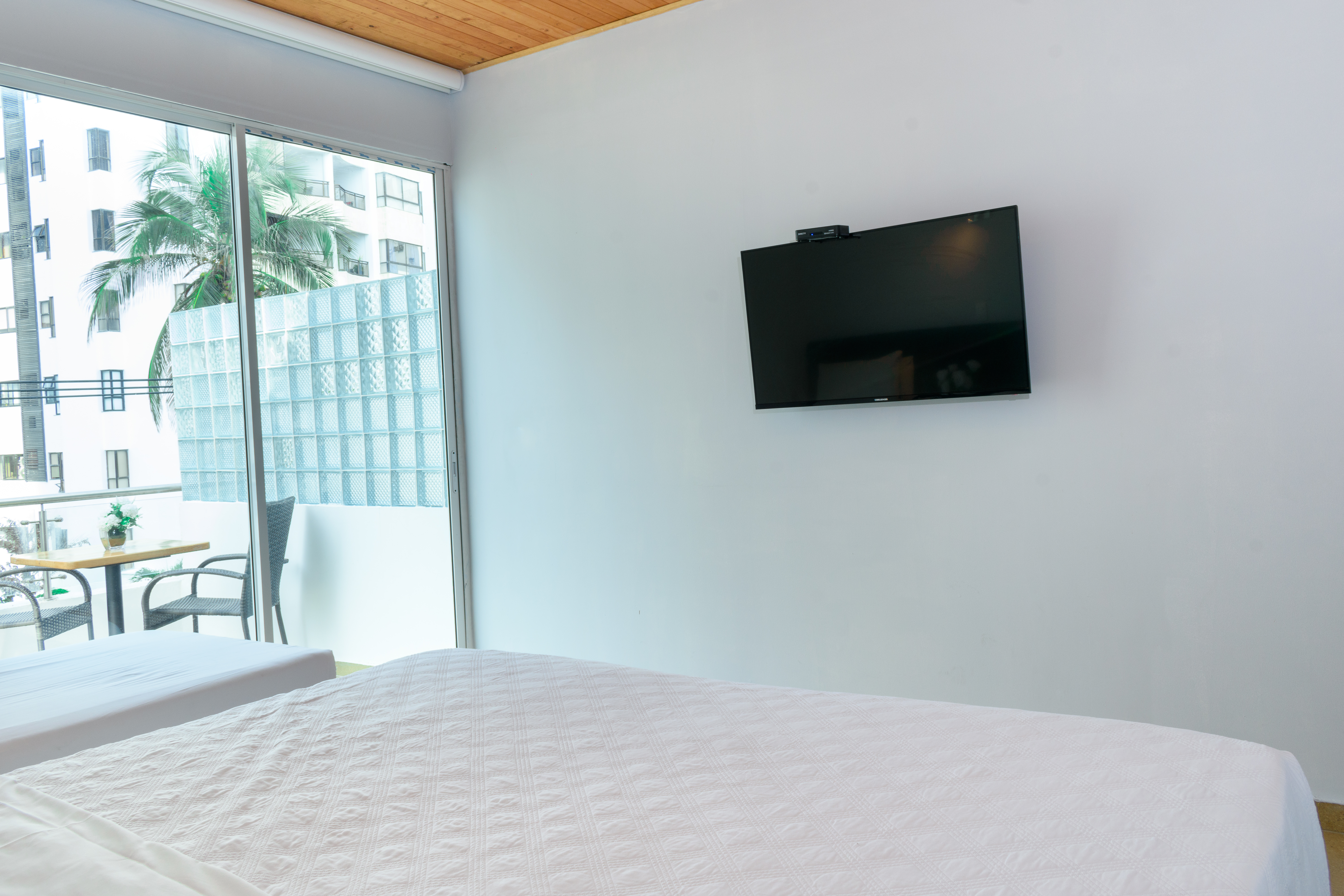 Triple Classic with Balcony