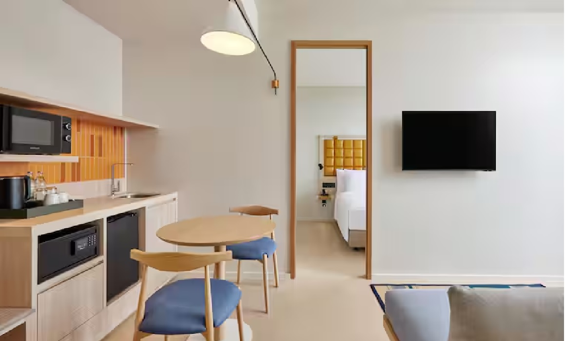 Suite Deluxe King Bed