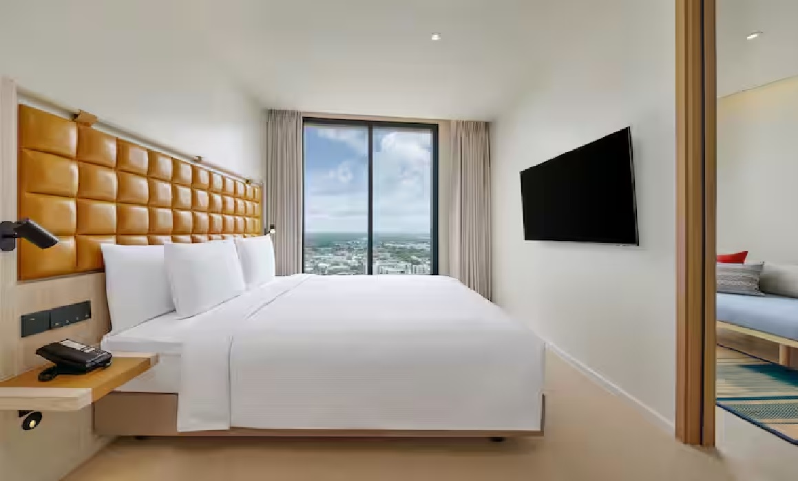 Suite Deluxe King Bed