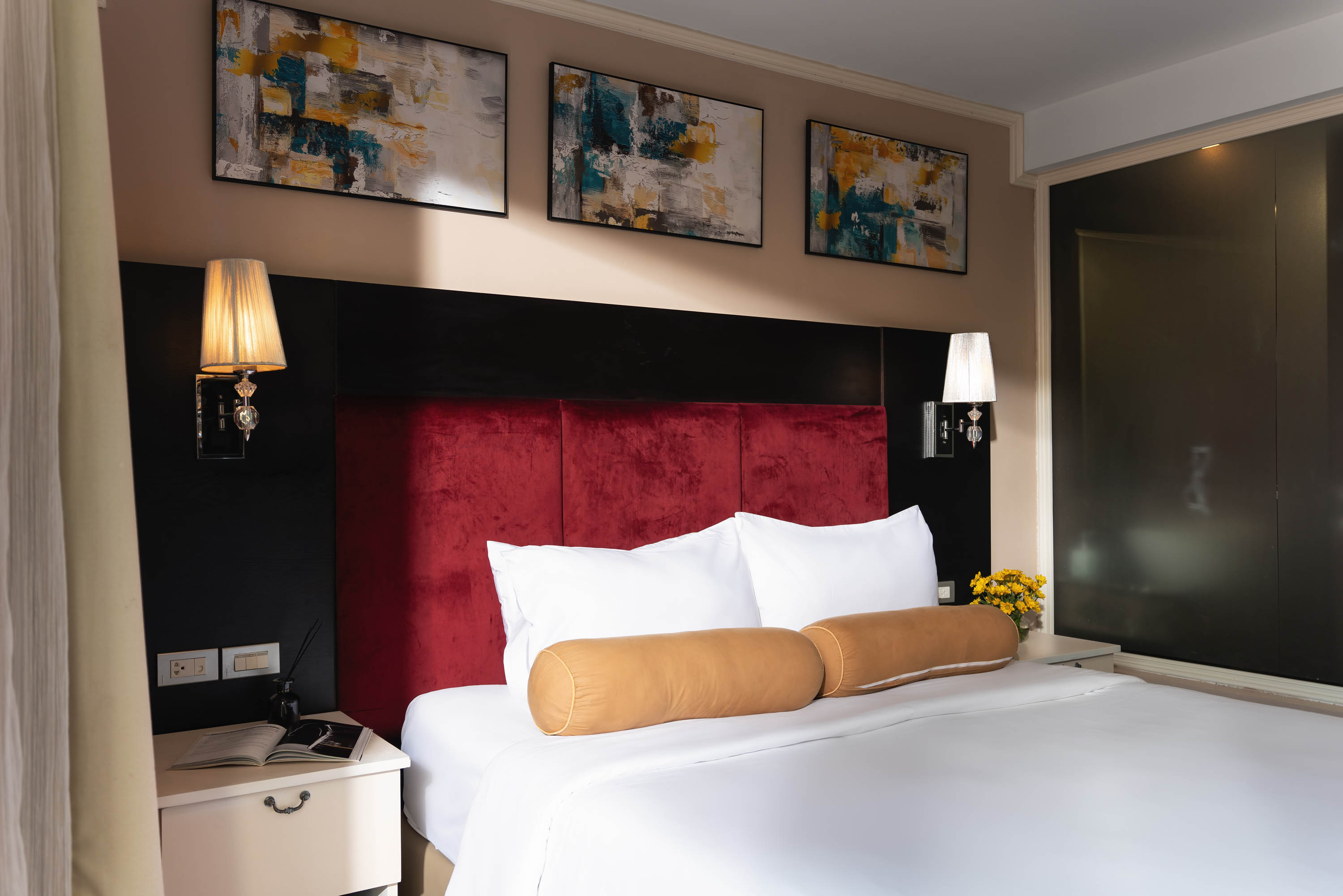 Suite Deluxe with Balcony