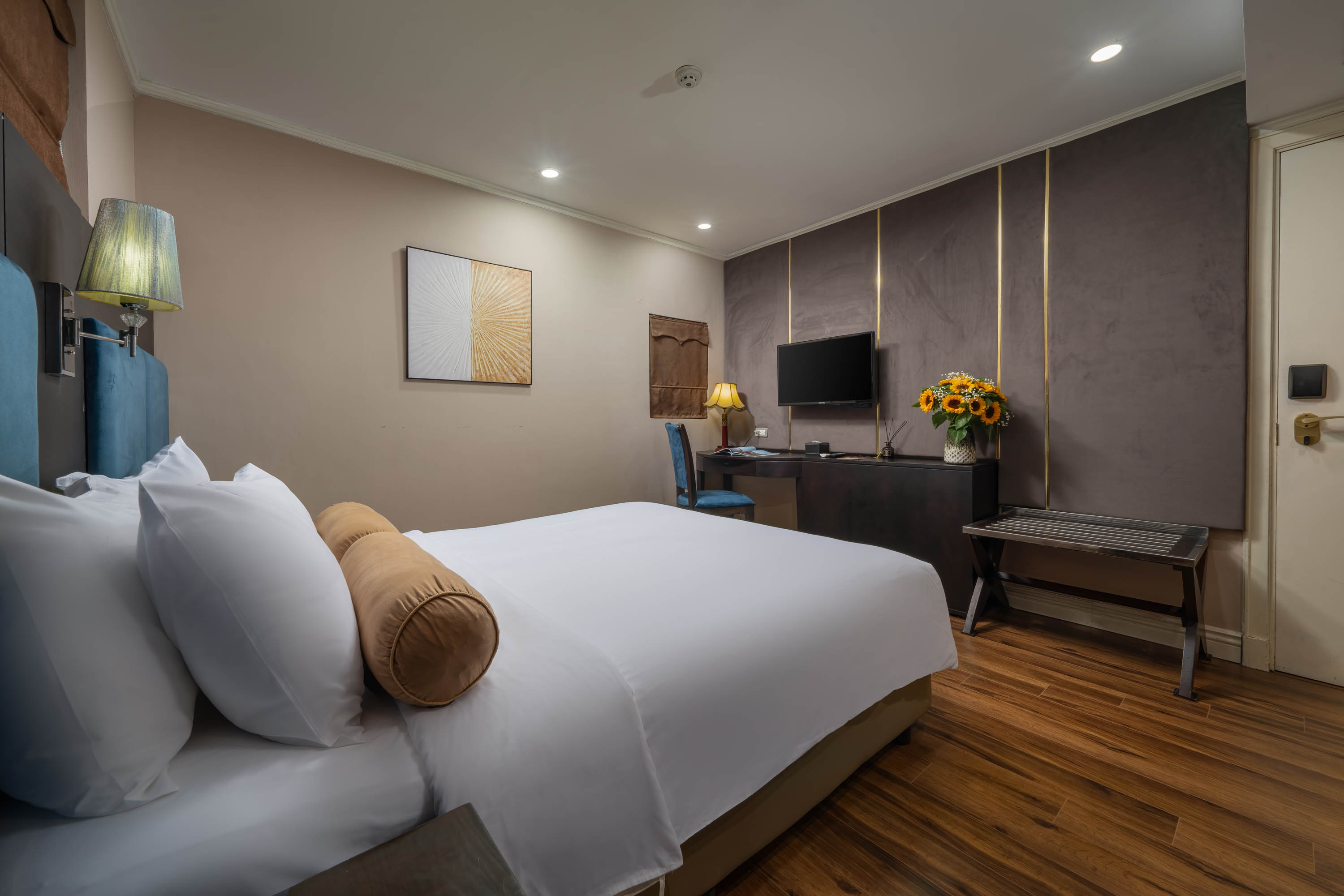 Double or Twin Deluxe