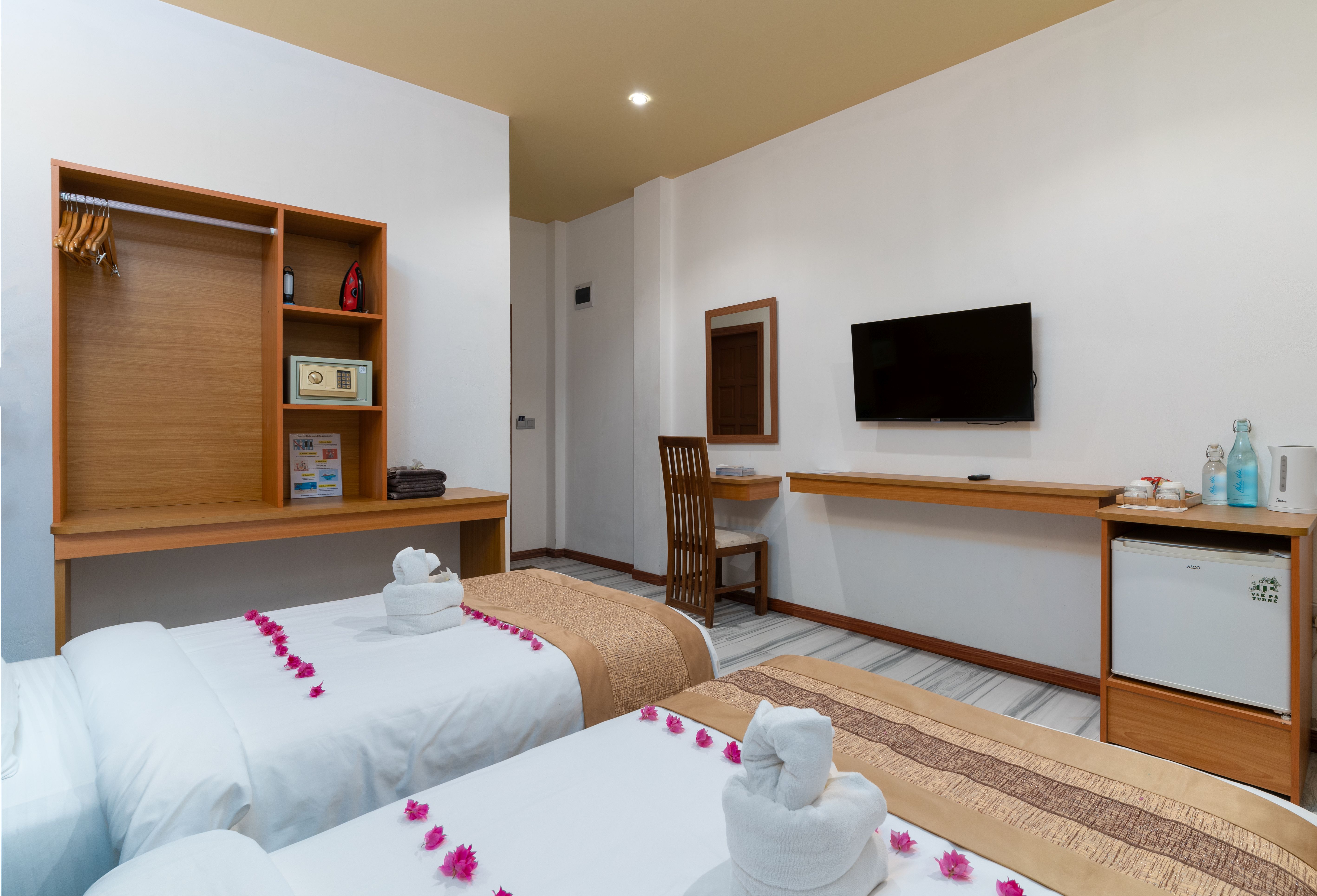 Double or Twin Deluxe