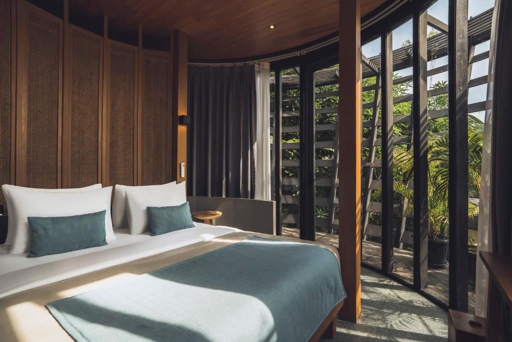 Room Grand with Views