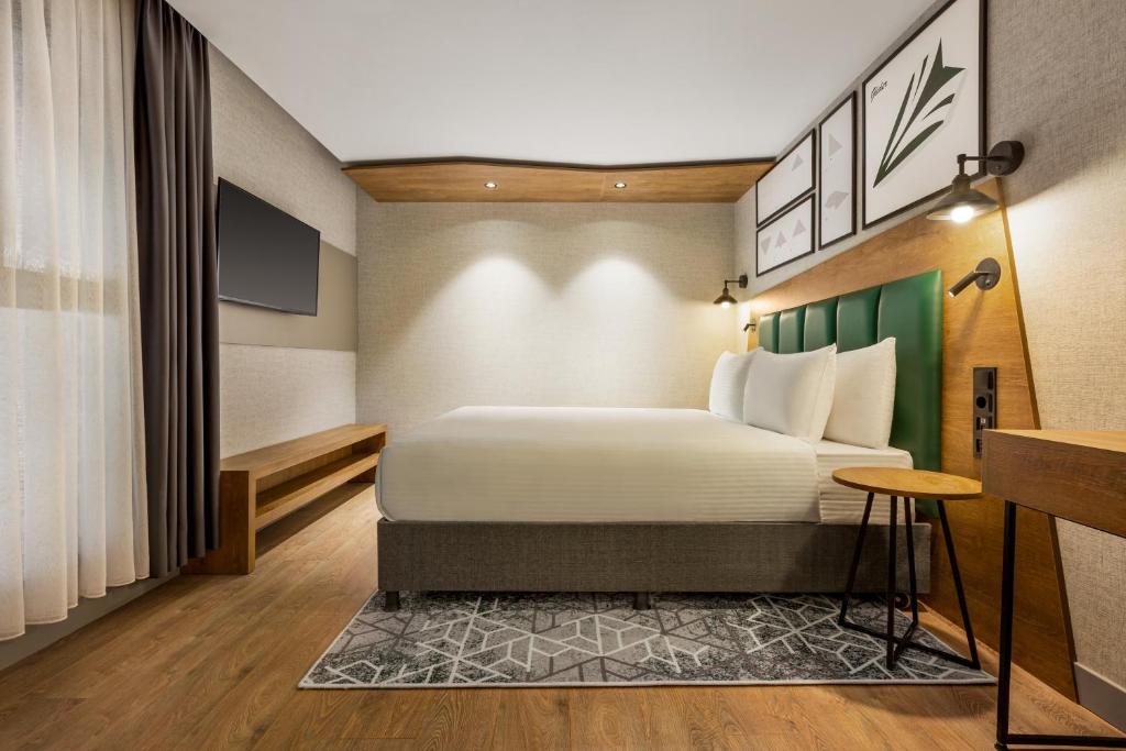 Double King Size Bed