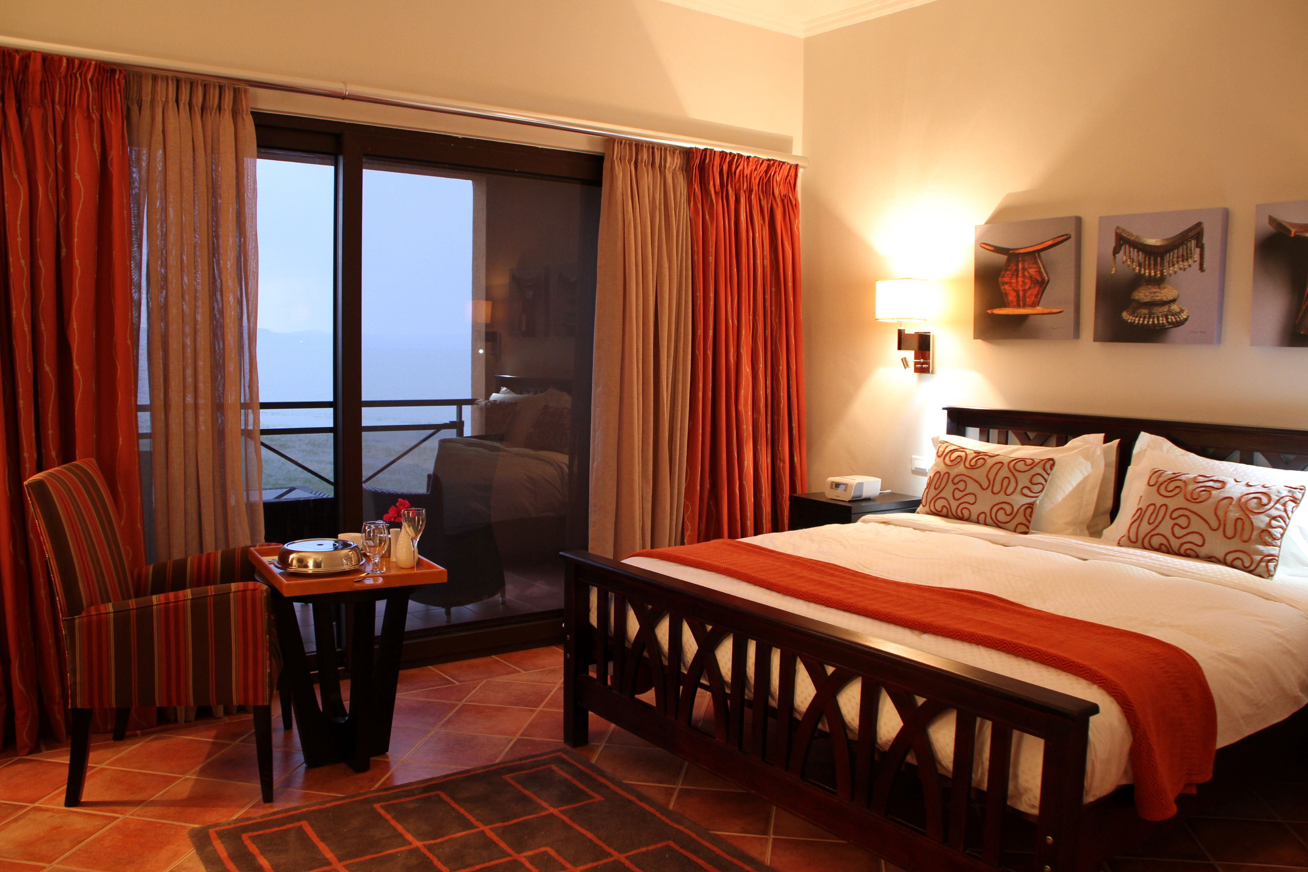 Single Queen Size Bed