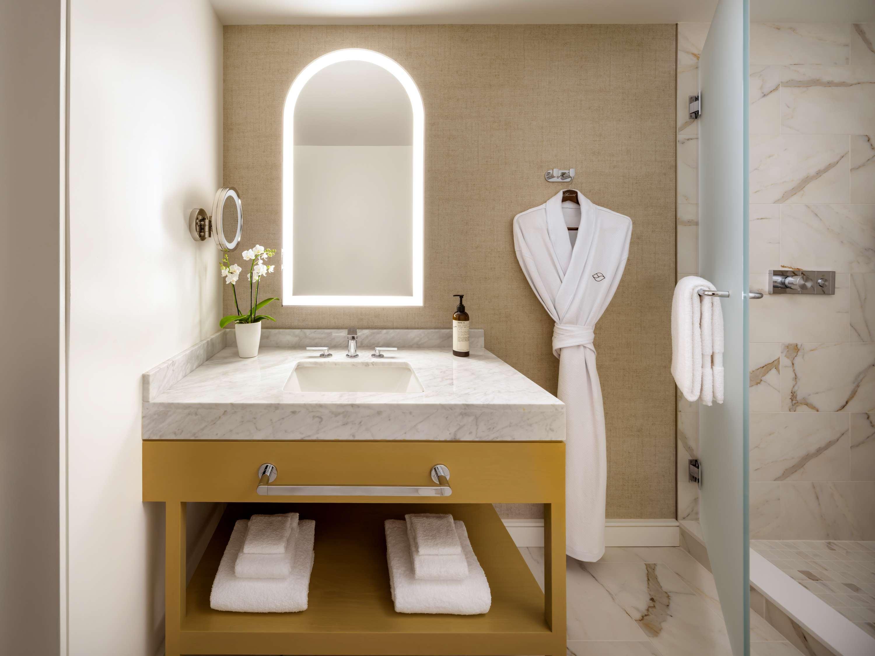 Double City View King Bed