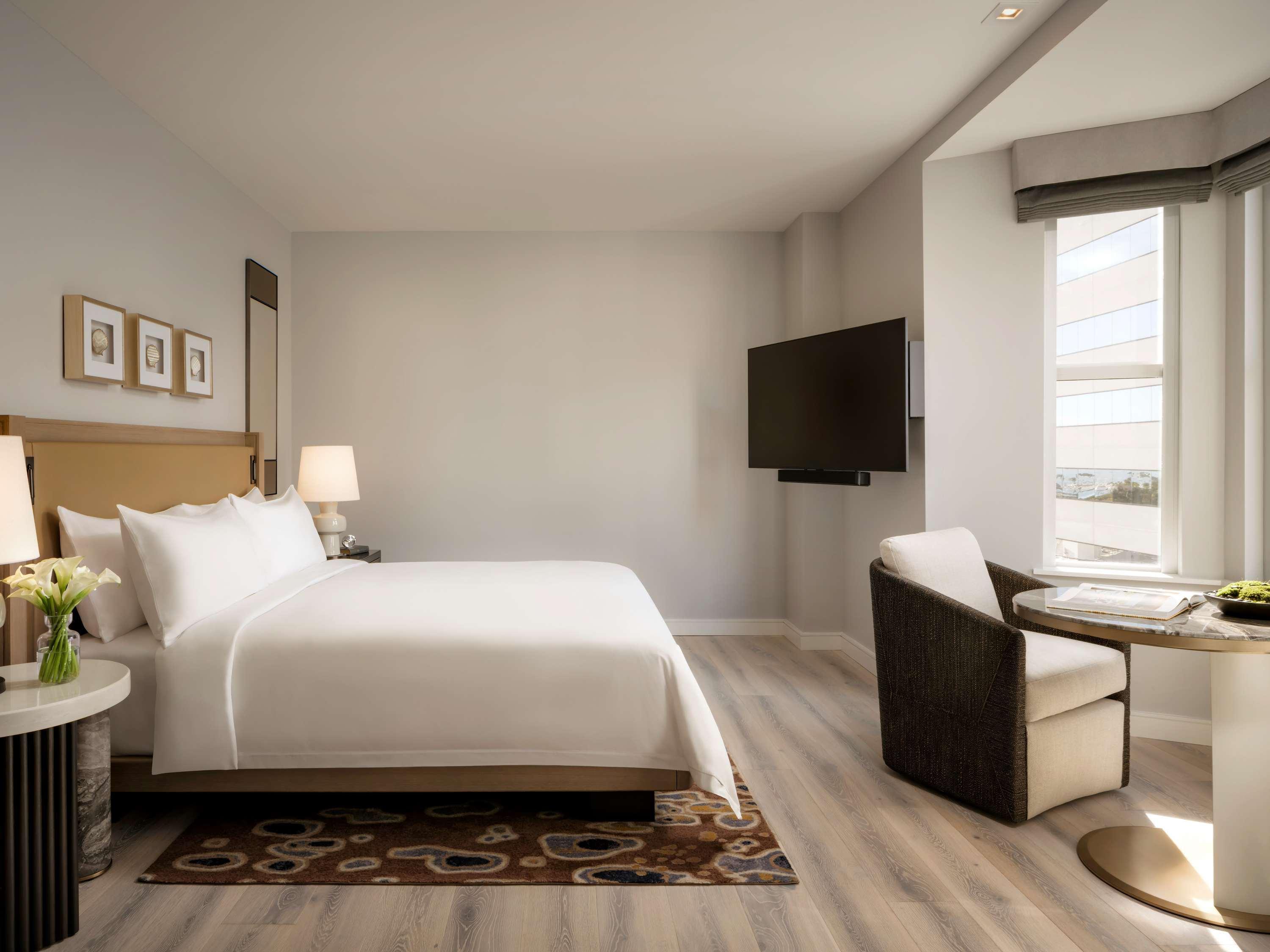 Double Accessible with Views