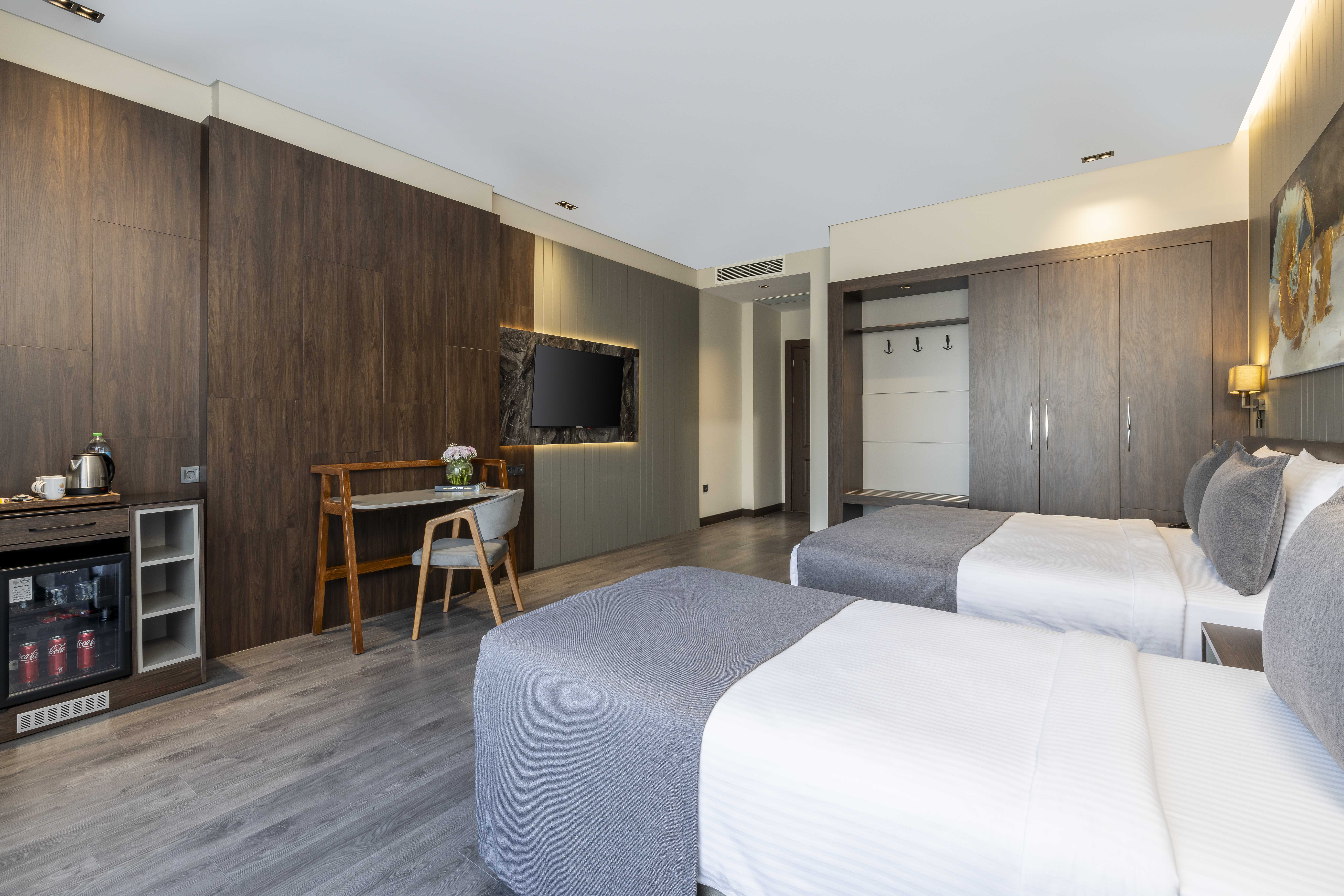 Family Room Superior Garden View