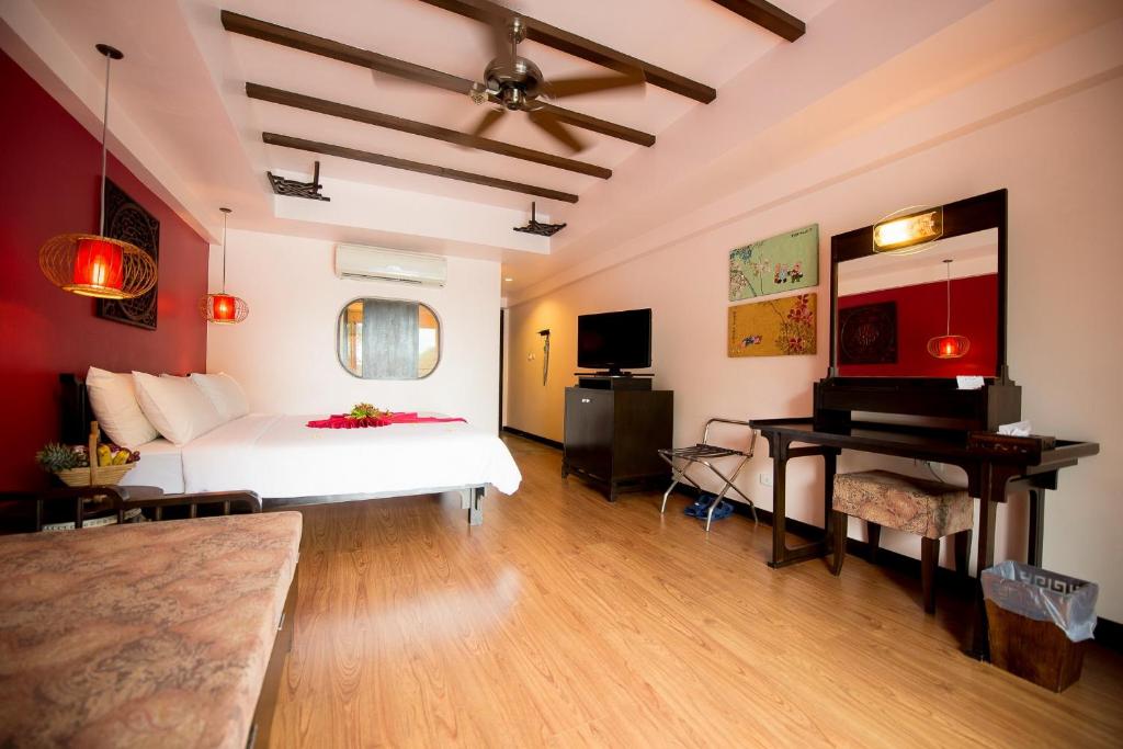 Double or Twin Standard