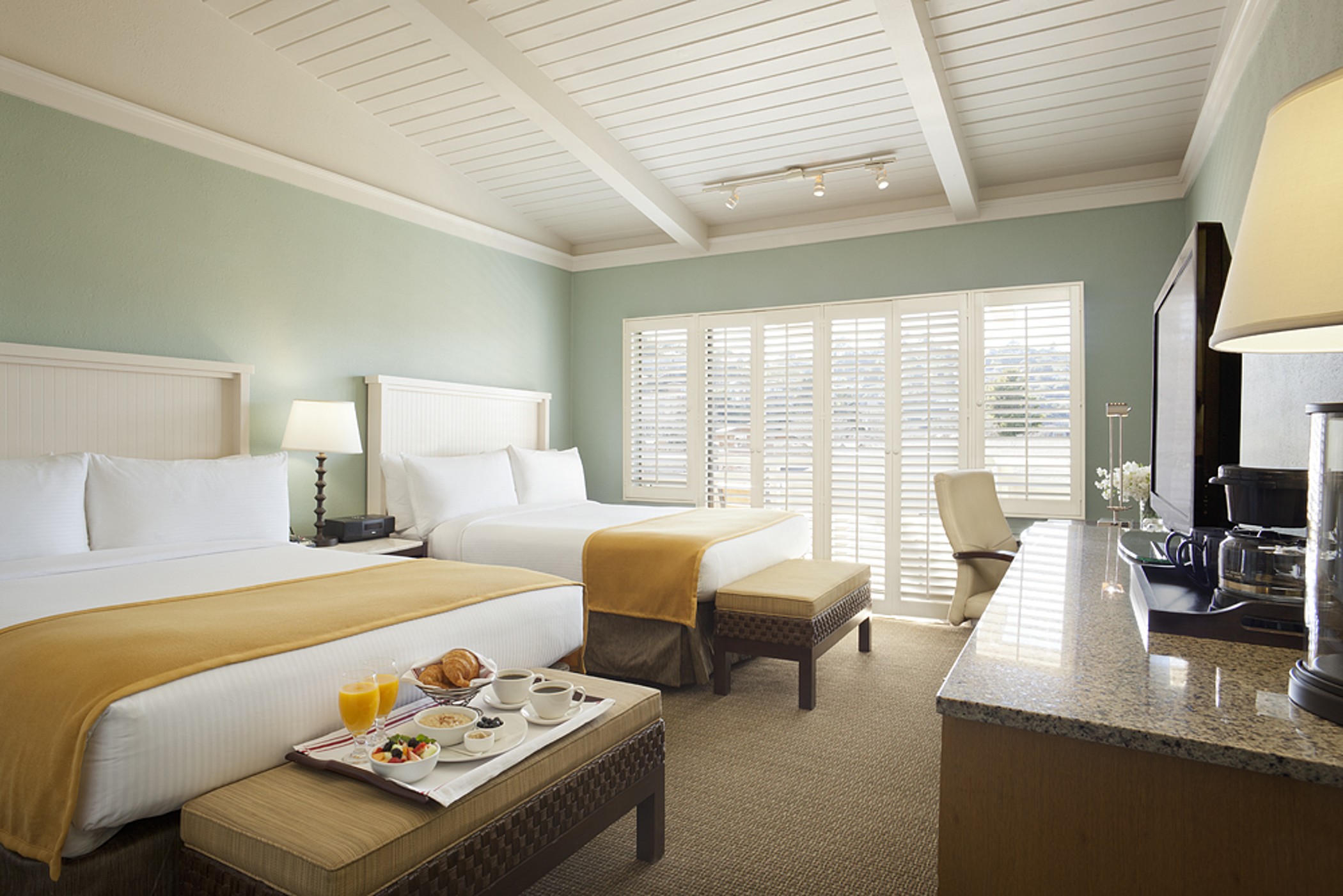 Double Two Queen Beds