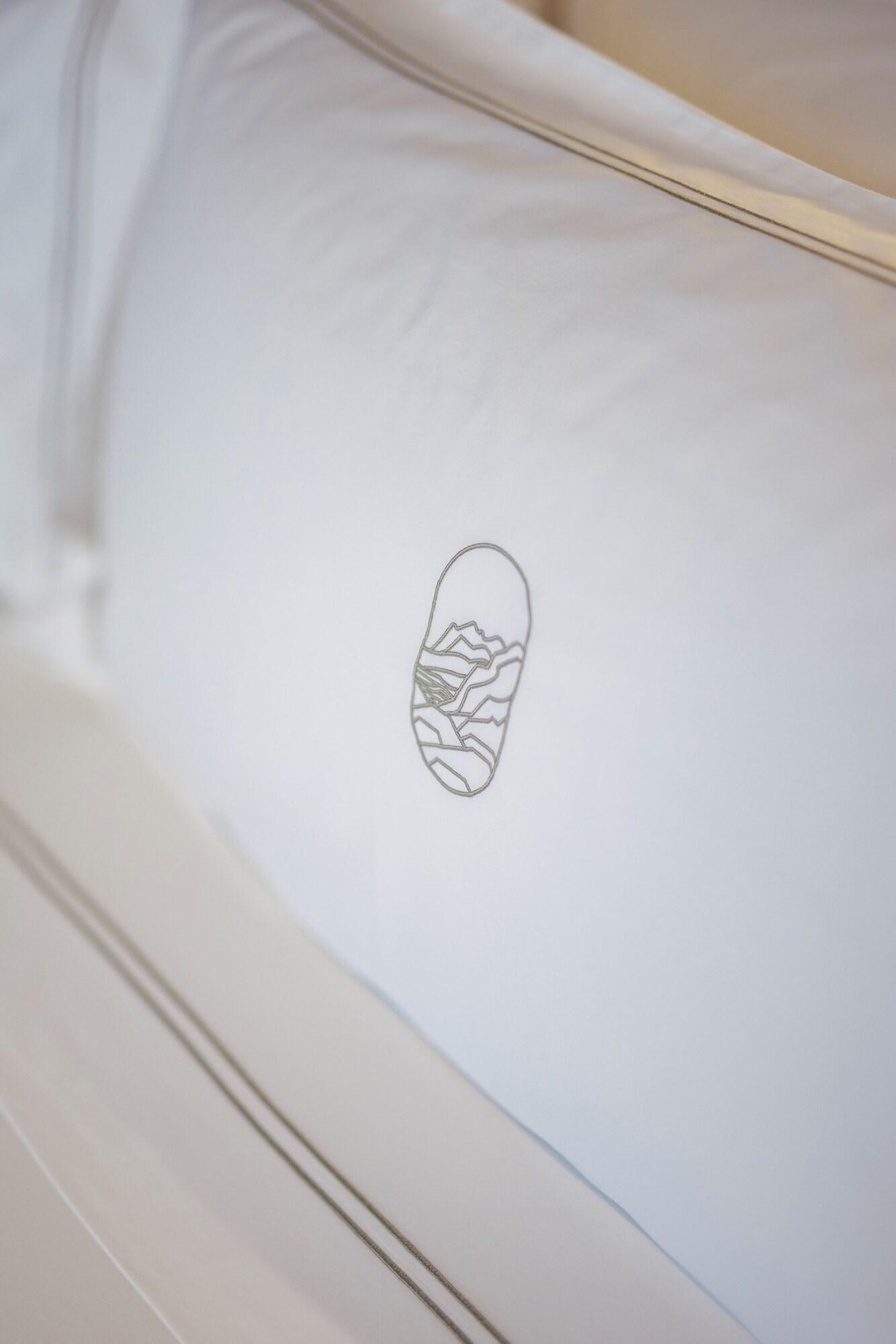 Double Superior King Bed