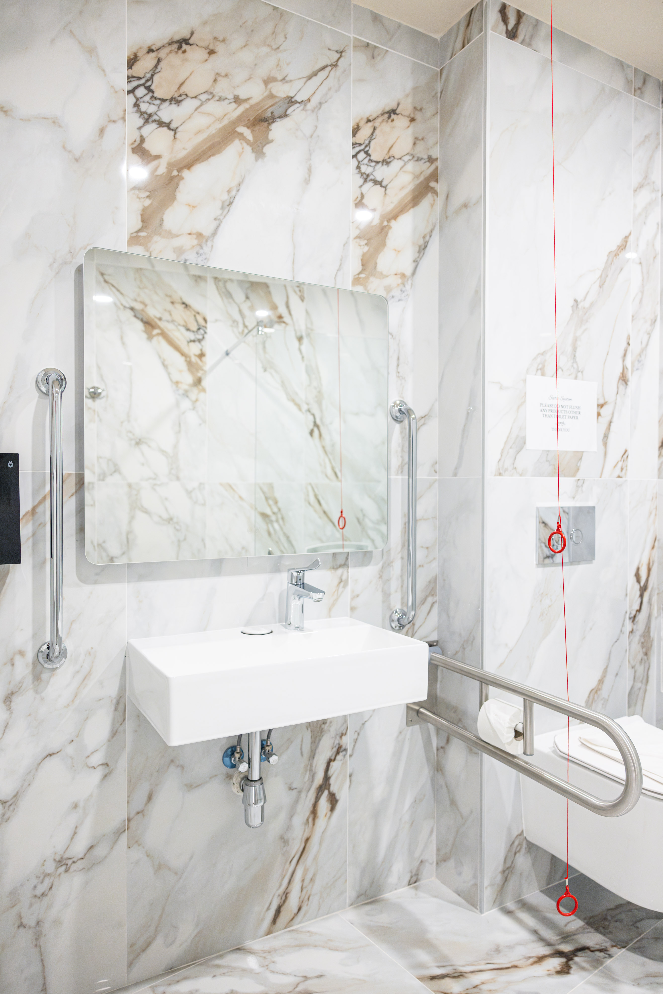 Double Queen Bed Non Smoking