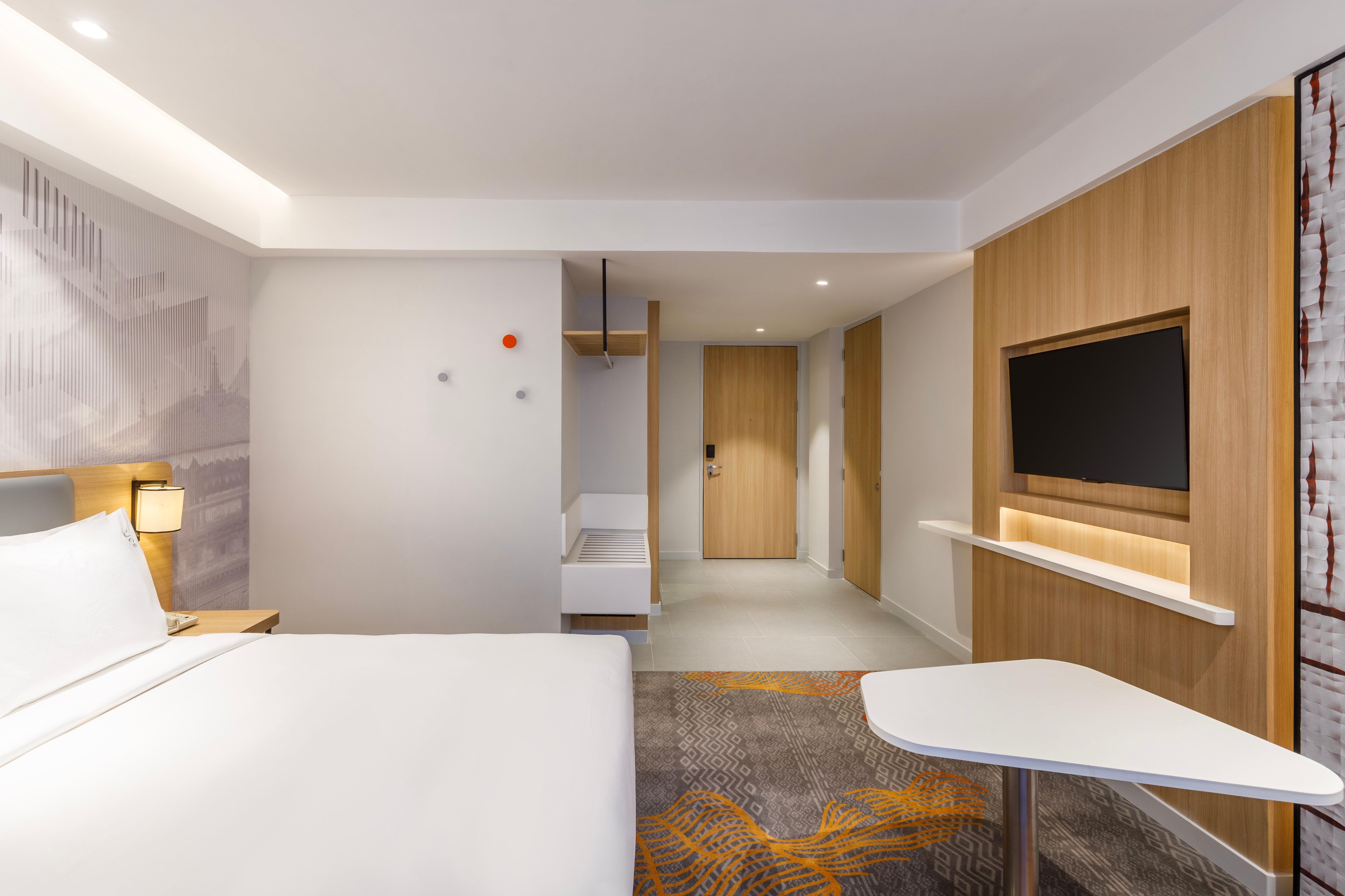 Double Accessible-queen Size Bed