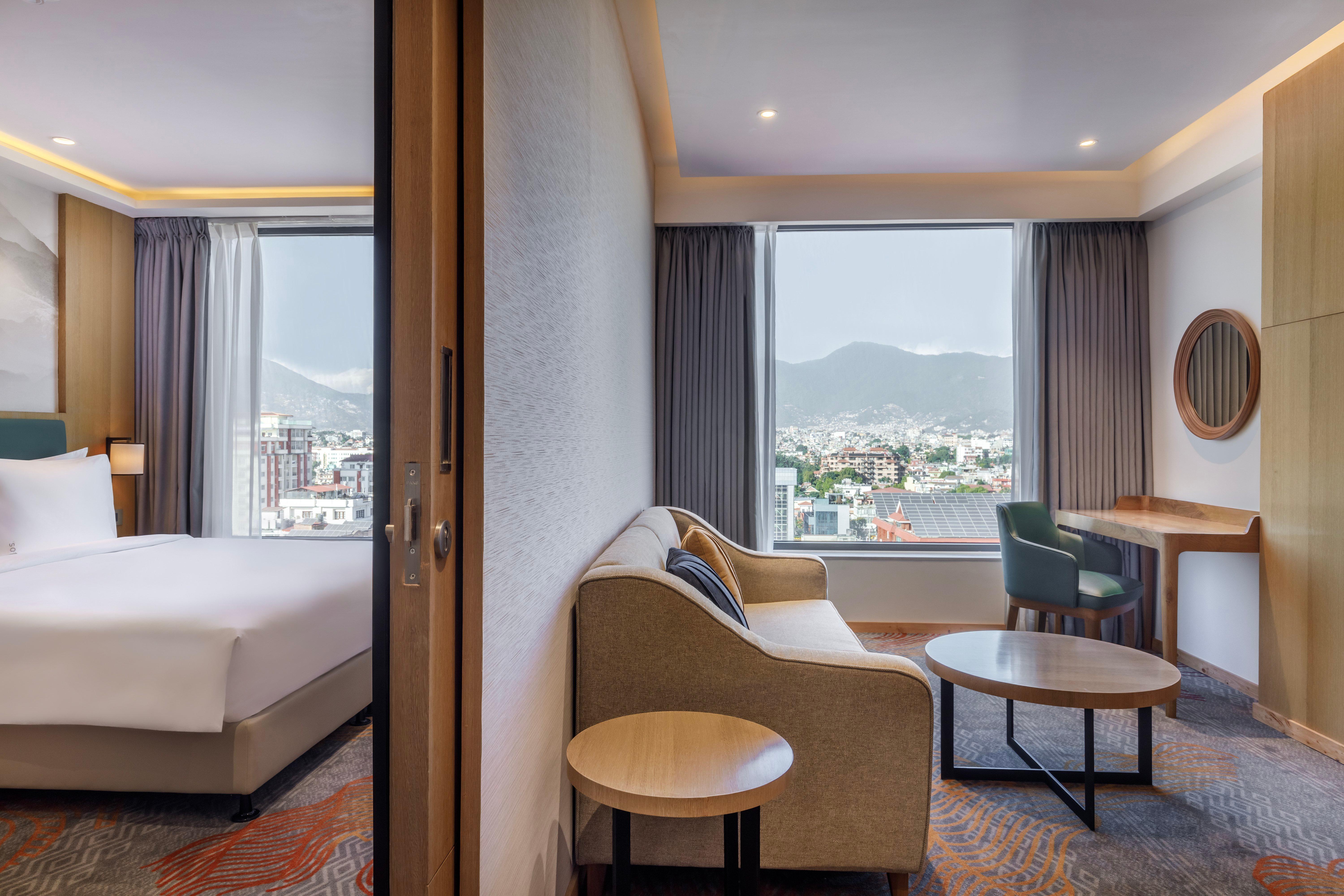 Suite Queen Size Bed