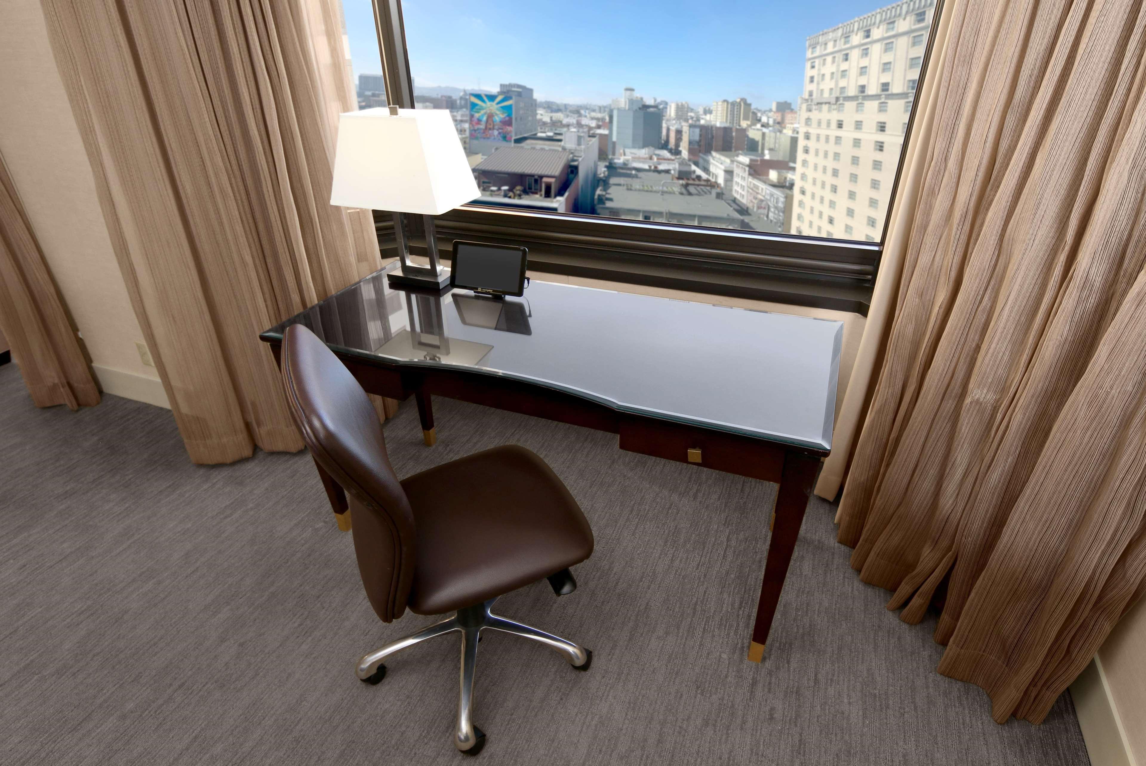 Junior Suite King Size Bed