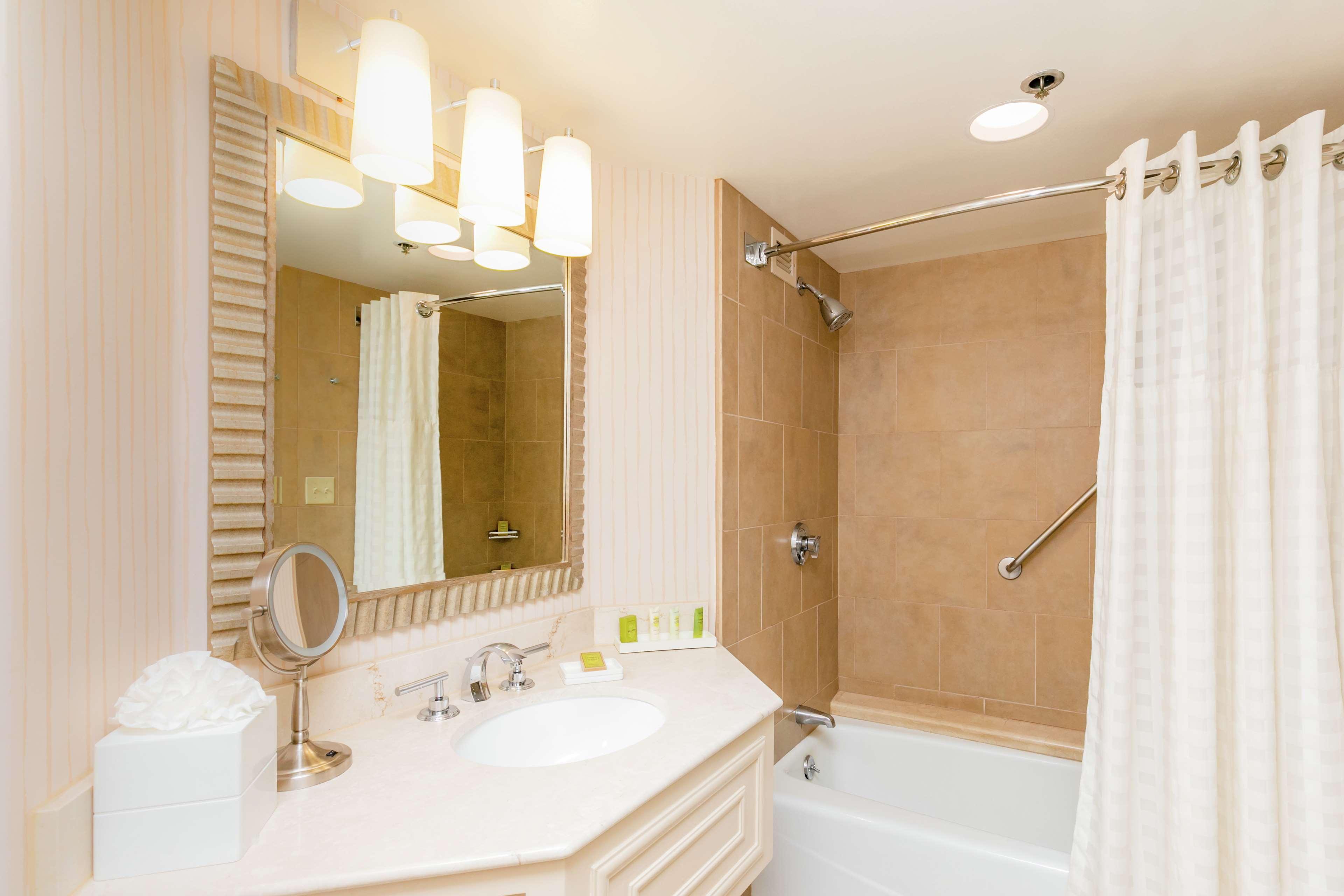 Junior Suite Deluxe Two Double Beds