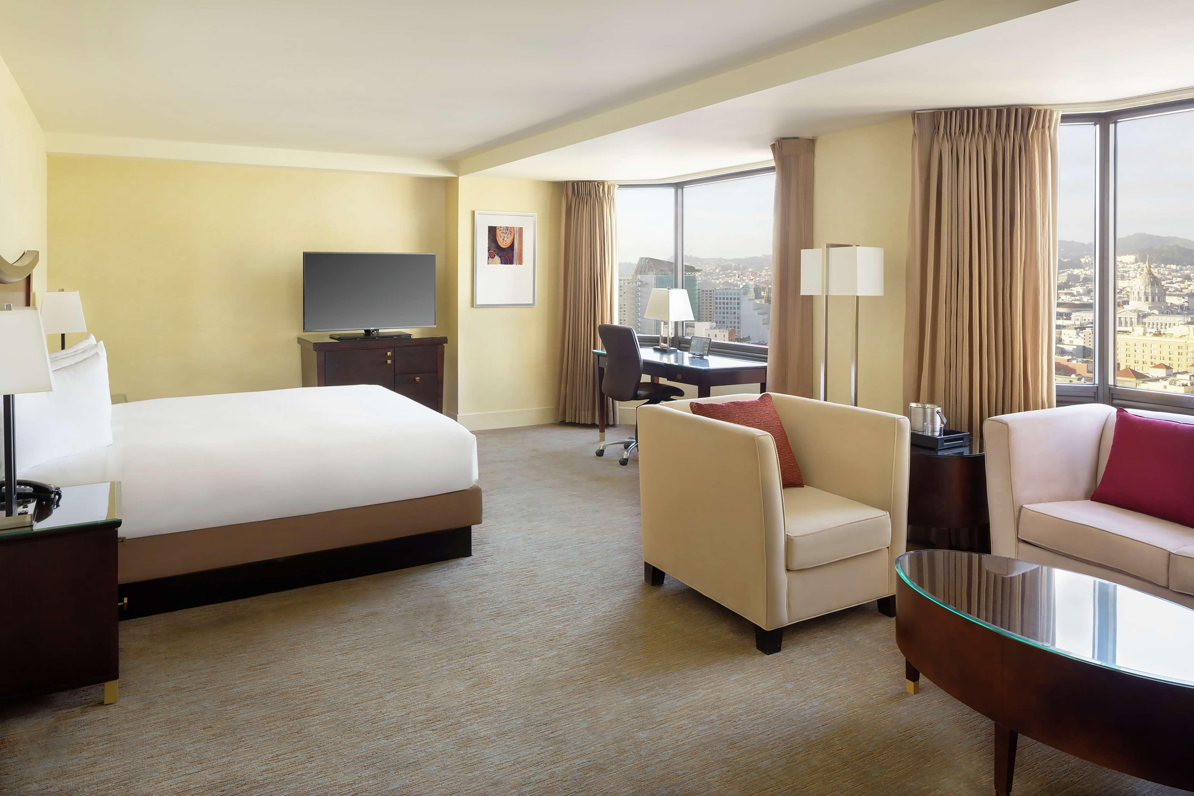 Junior Suite with Views