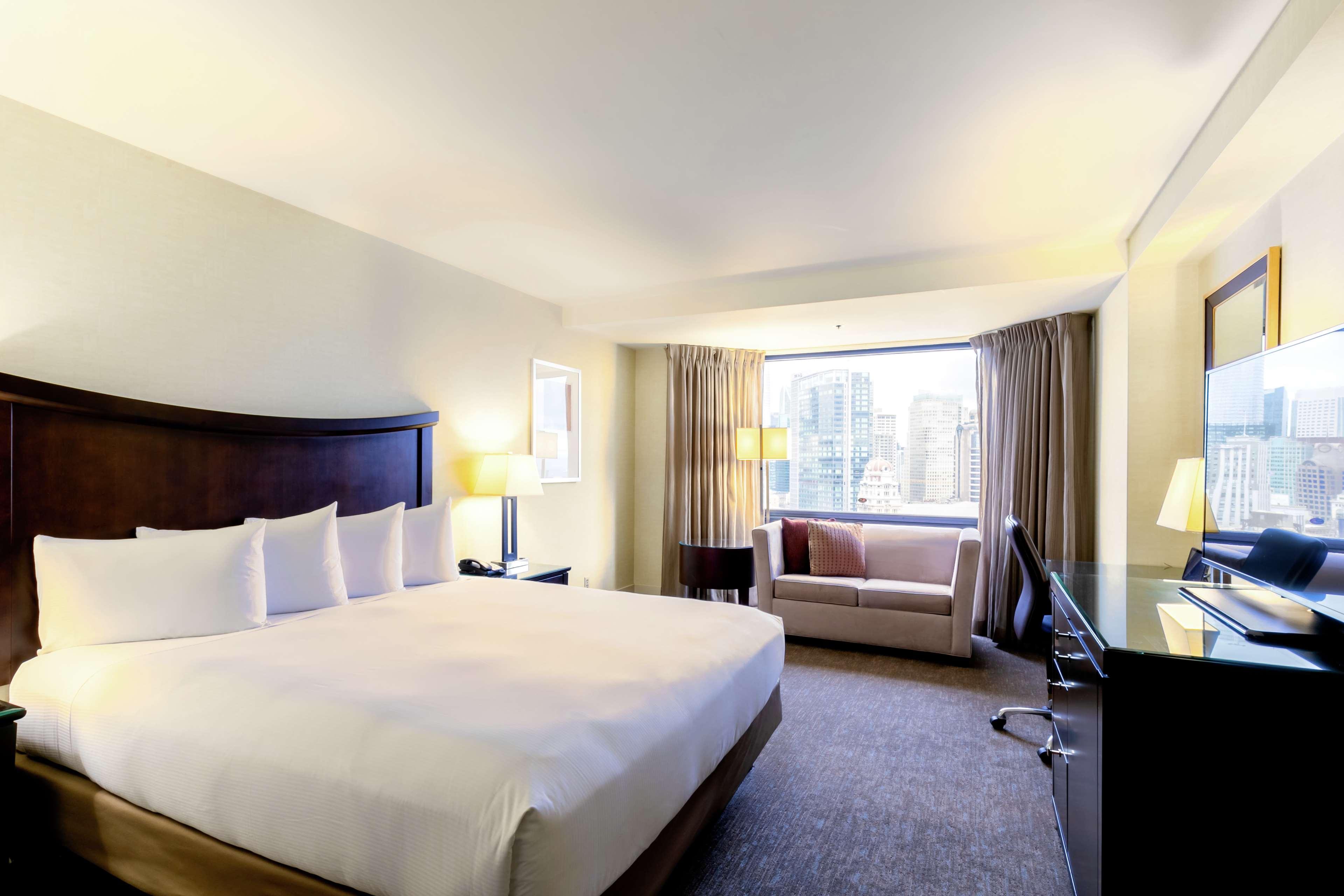 Double Deluxe King Bed