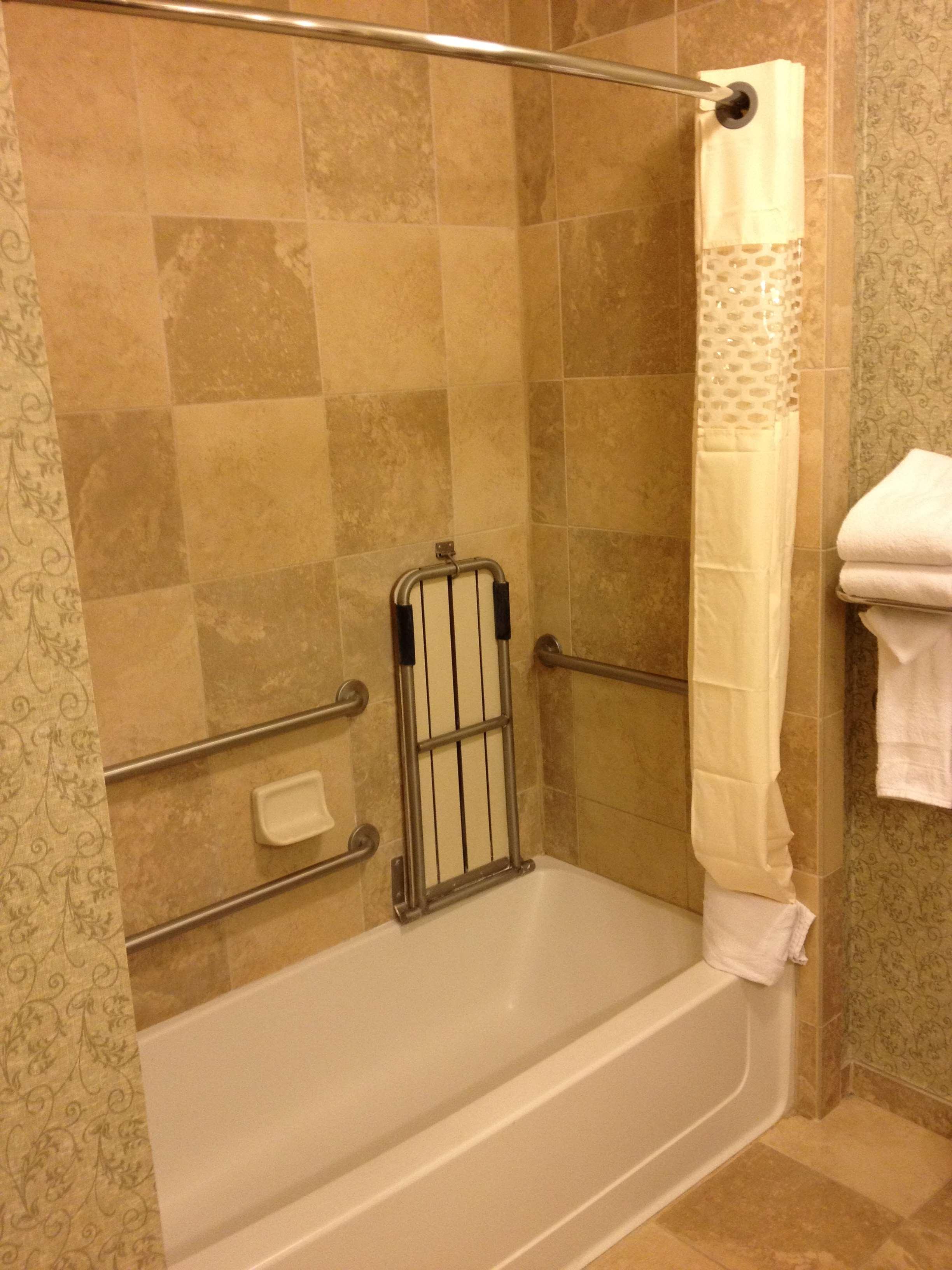 Studio Two Queen Beds