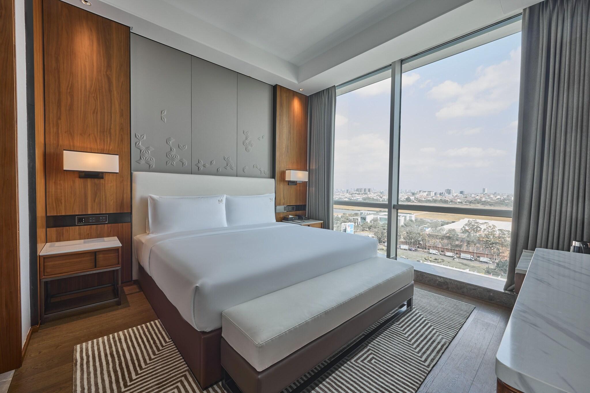 Junior Suite King Size Bed