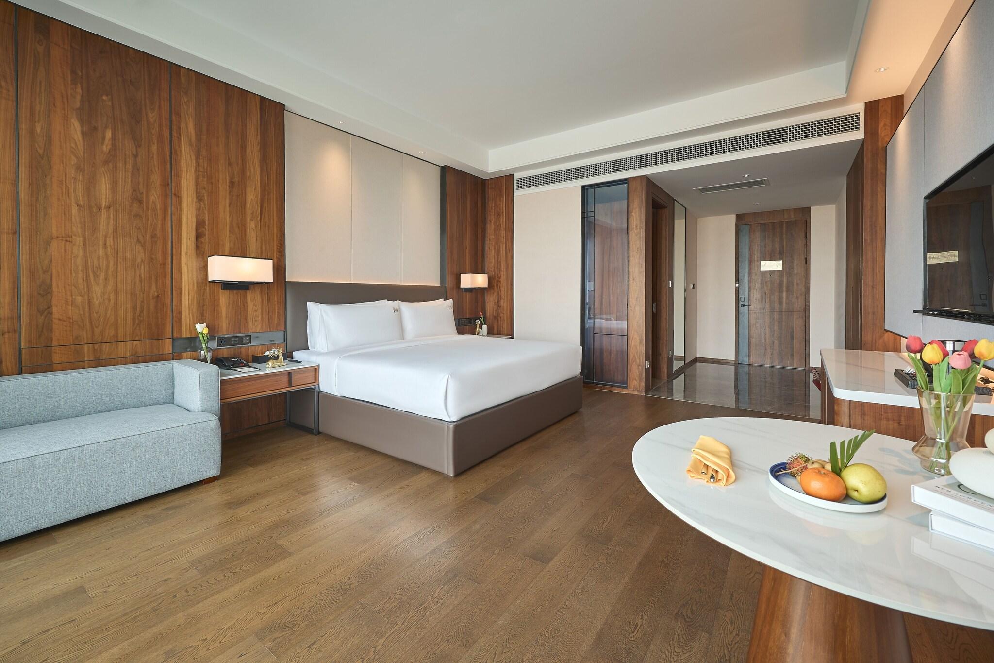 Double Executive King Bed