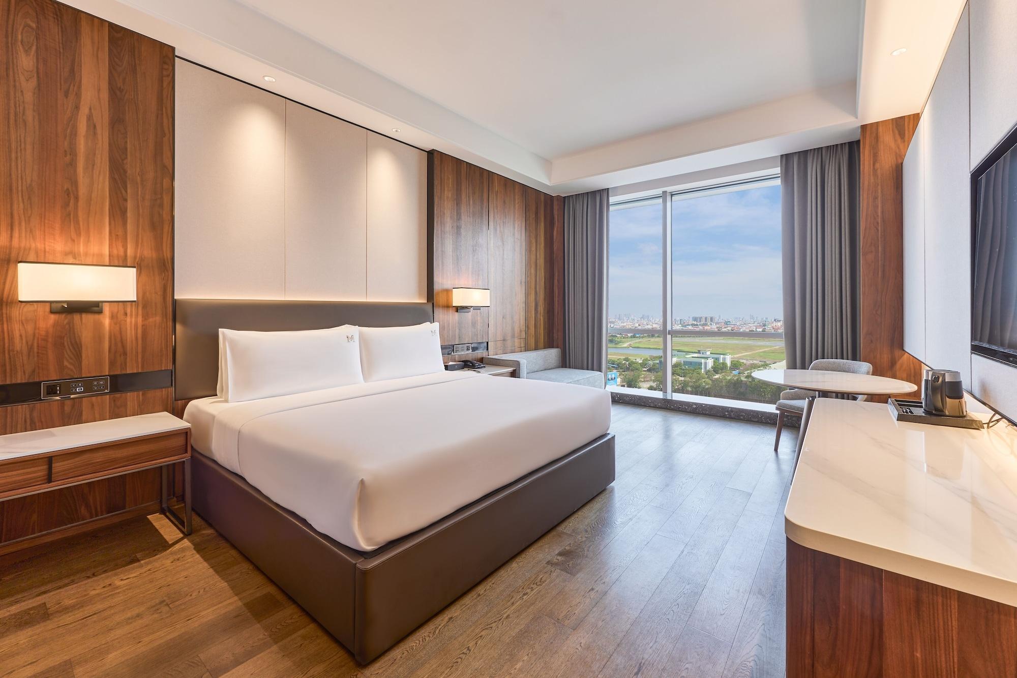 Junior Suite King Size Bed