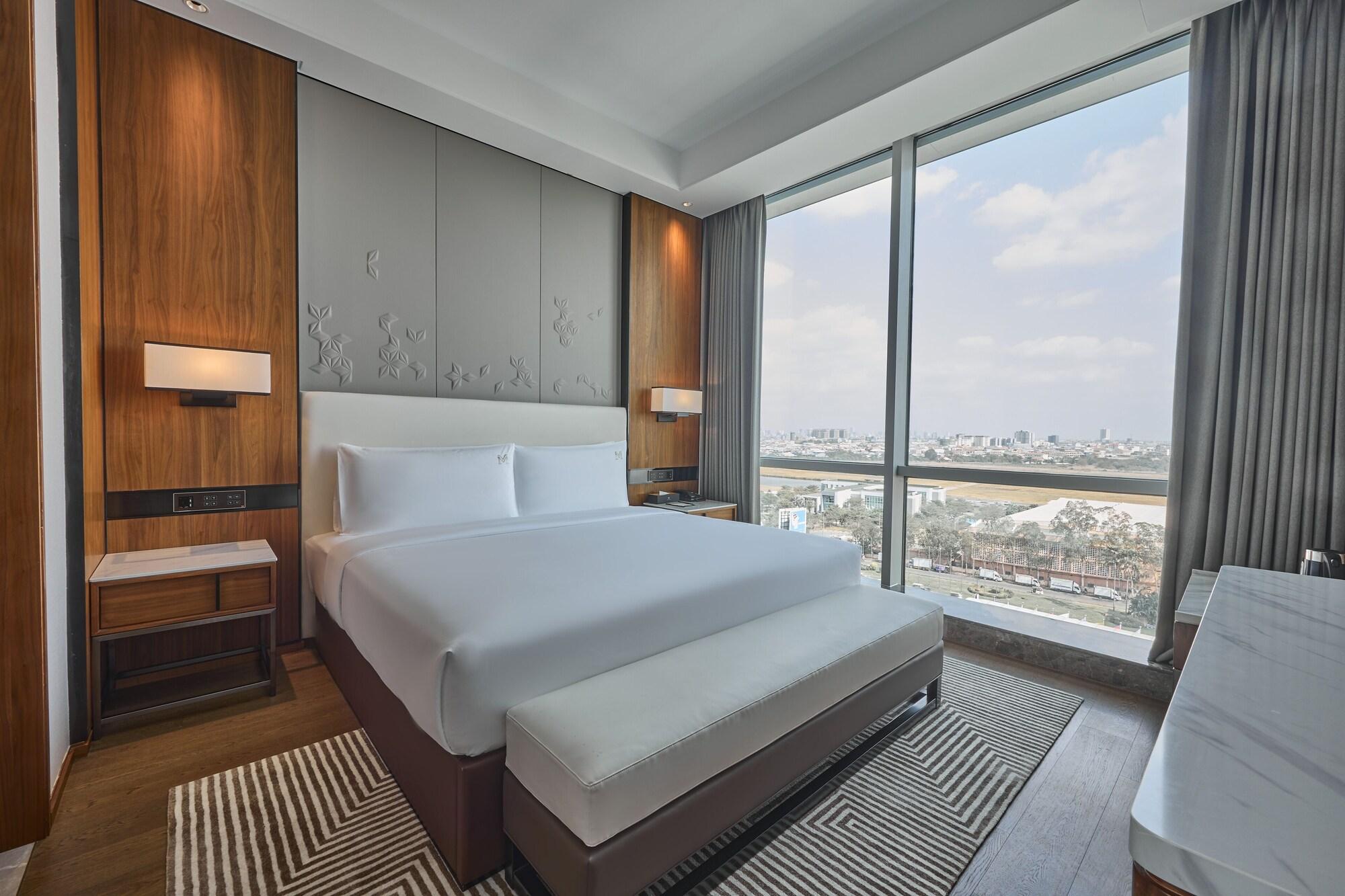 Junior Suite King Size Bed