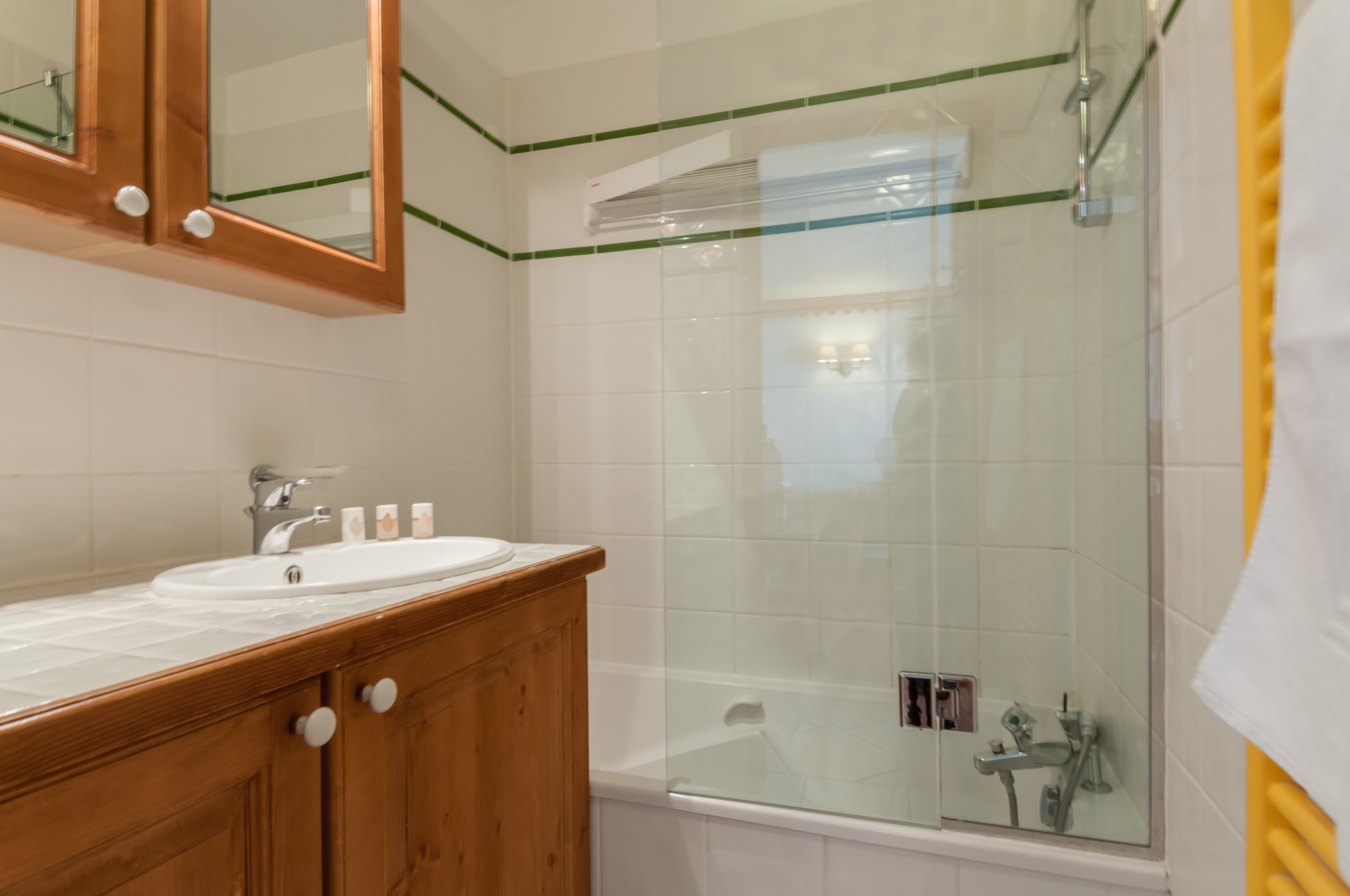 Apartment Capacity 6 Two Bedrooms