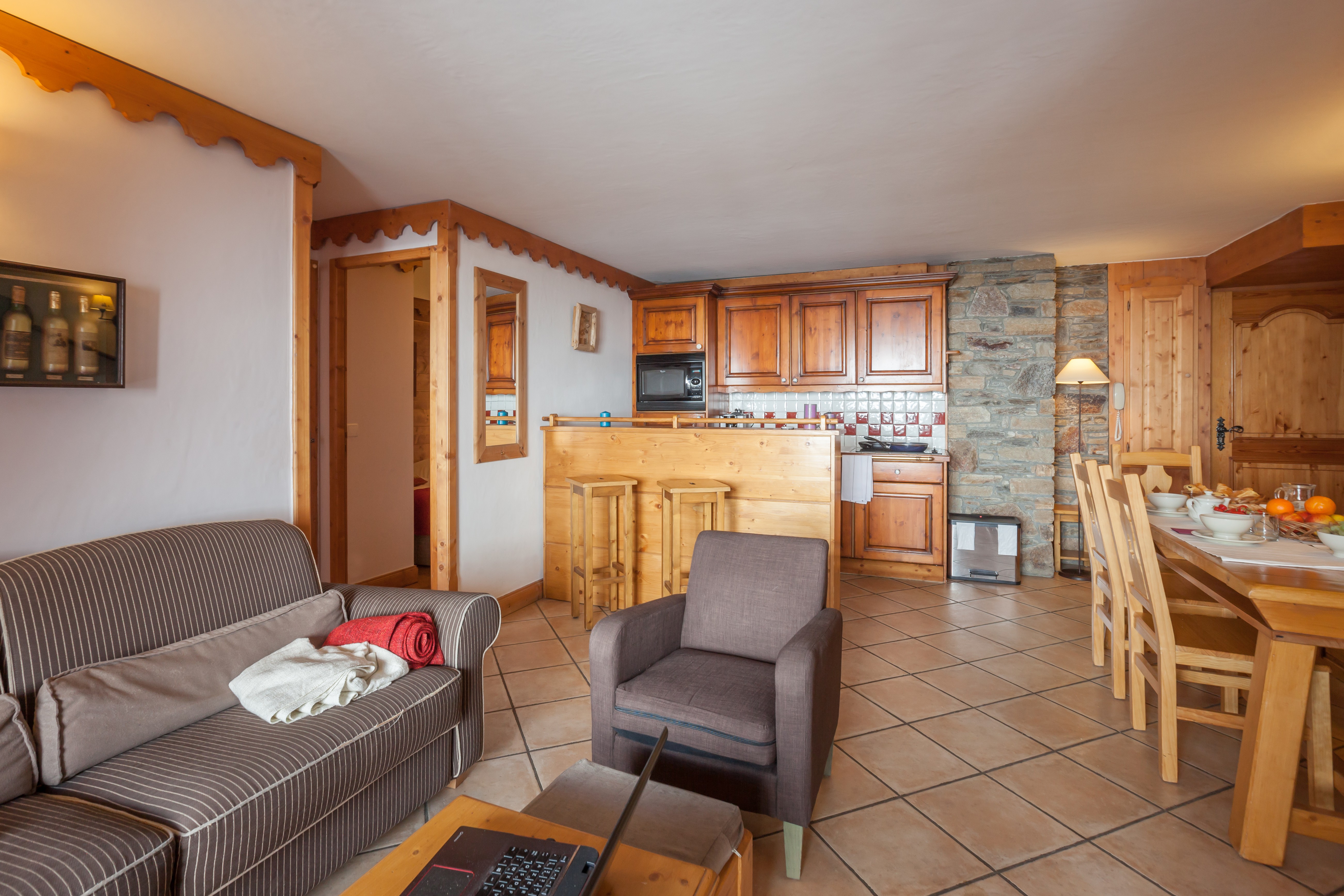 Apartment Capacity 8