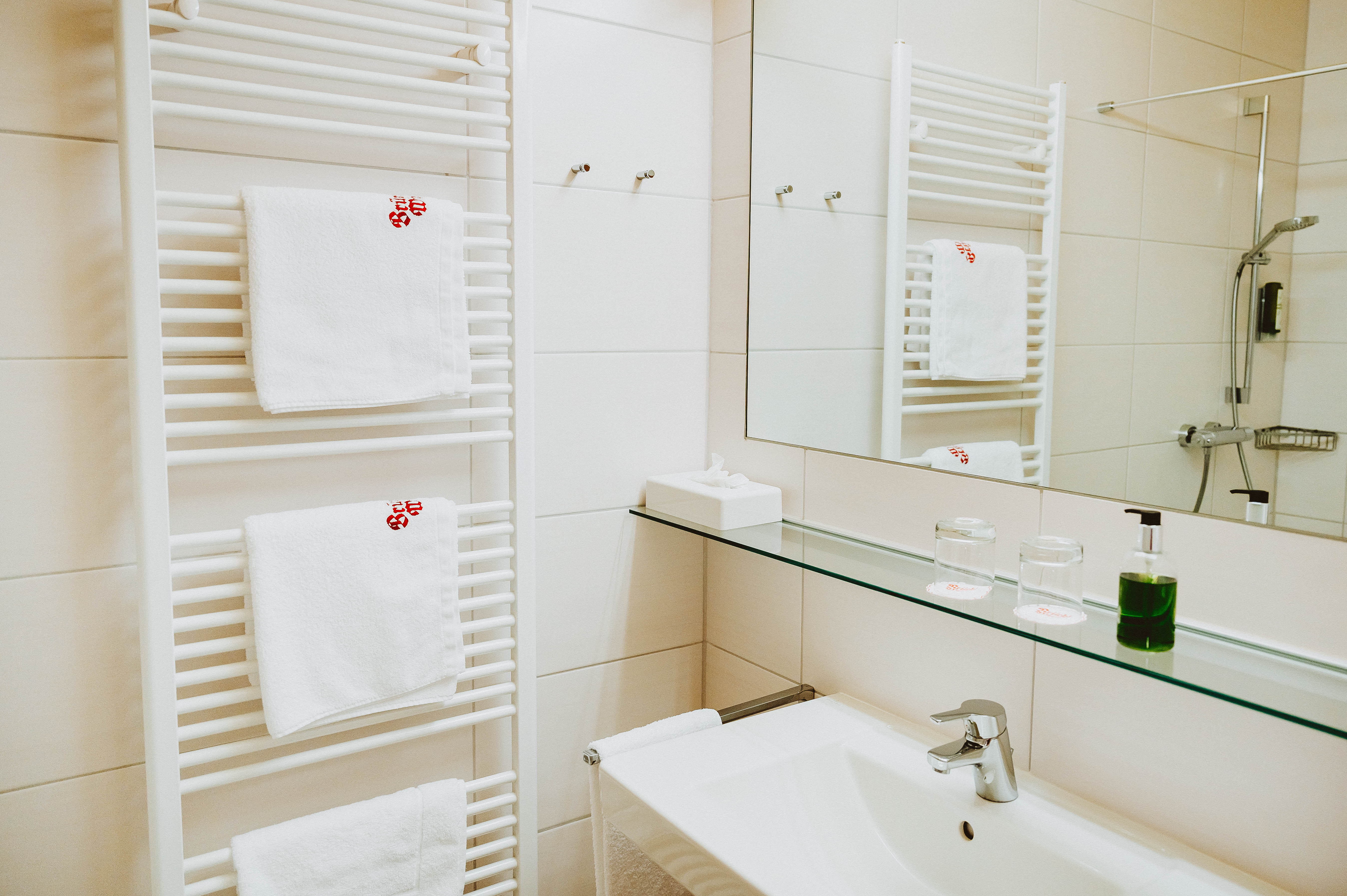 Double Single Business