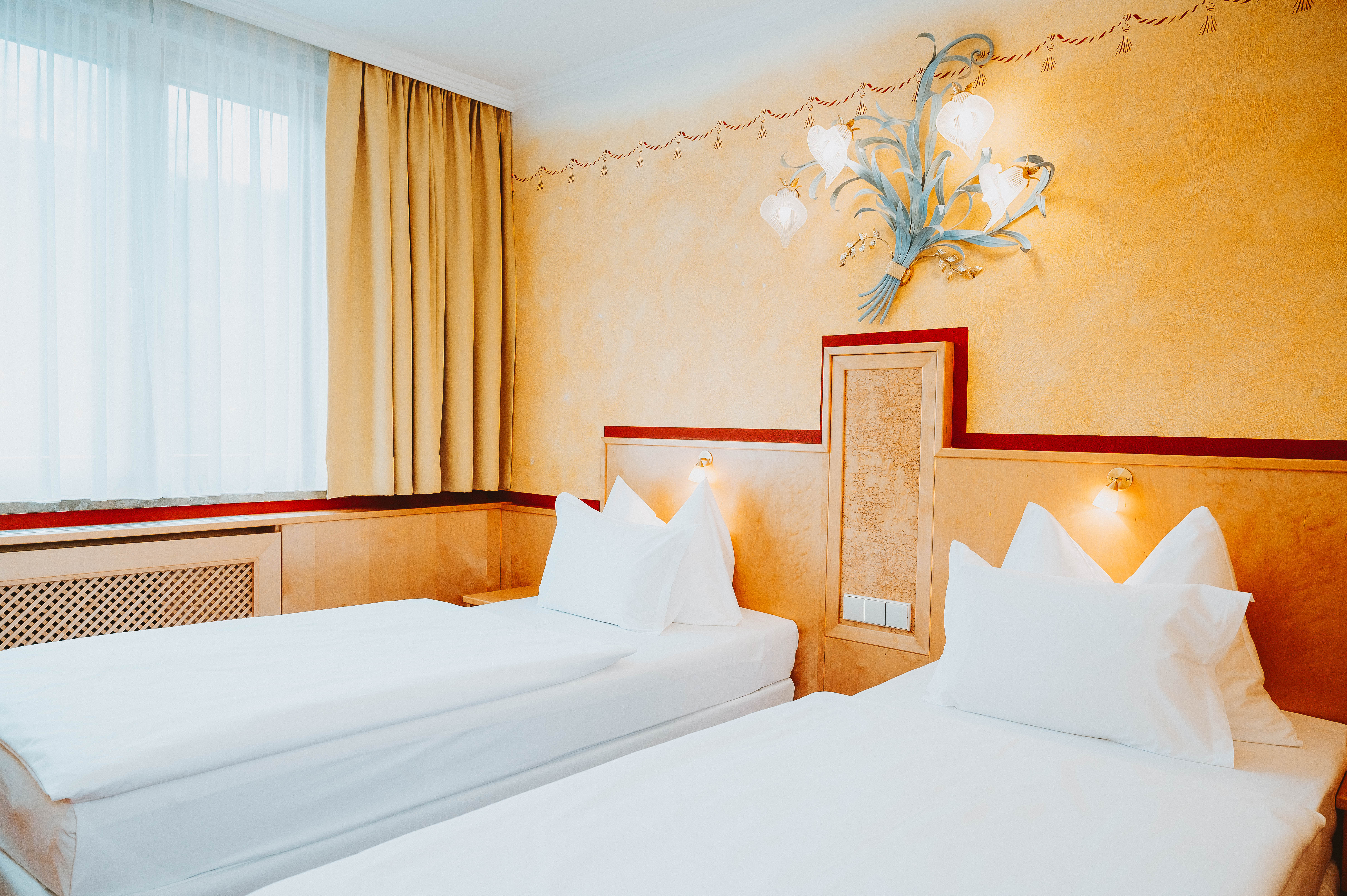 Double Single Business