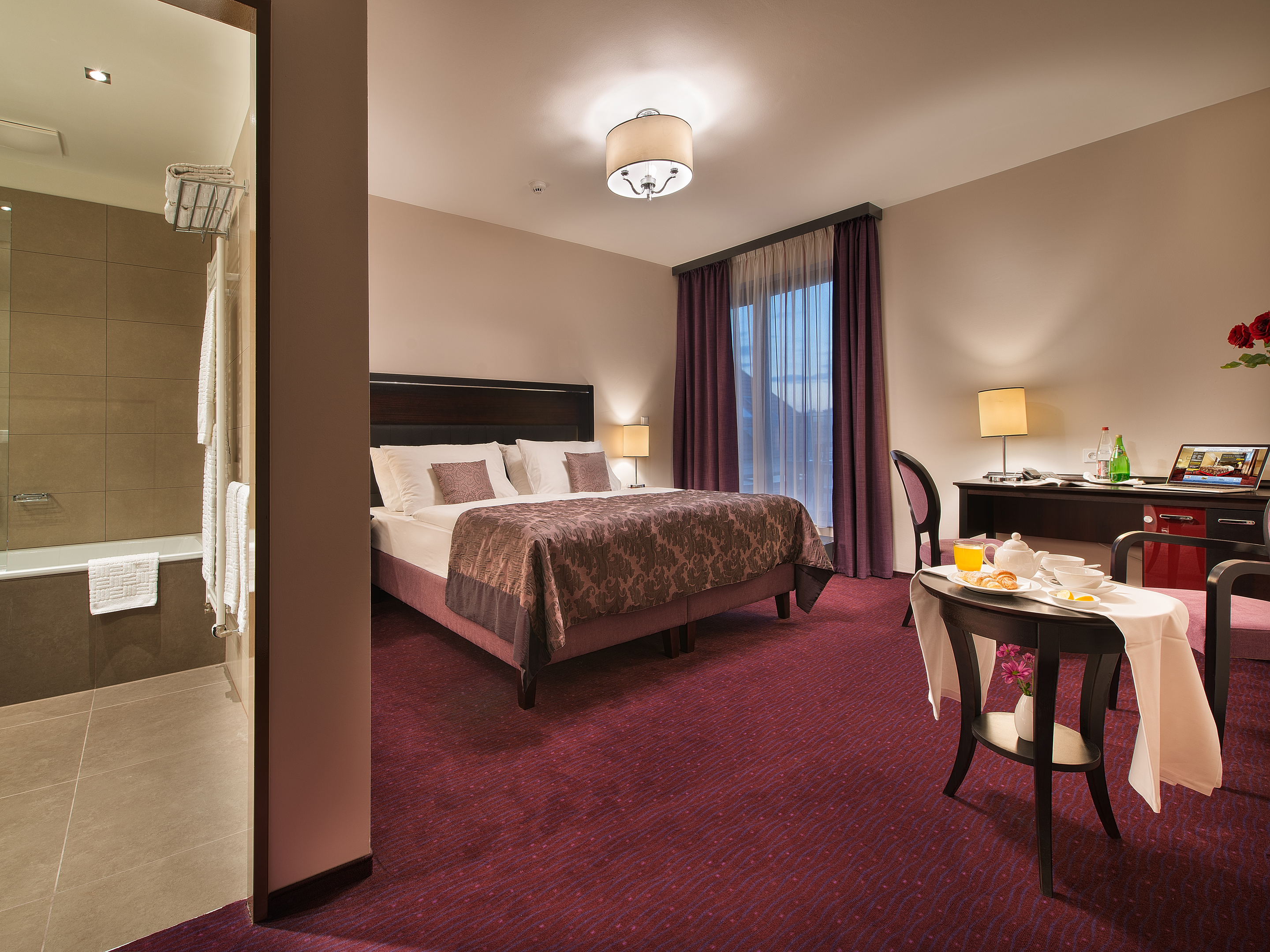 Double or Twin Standard