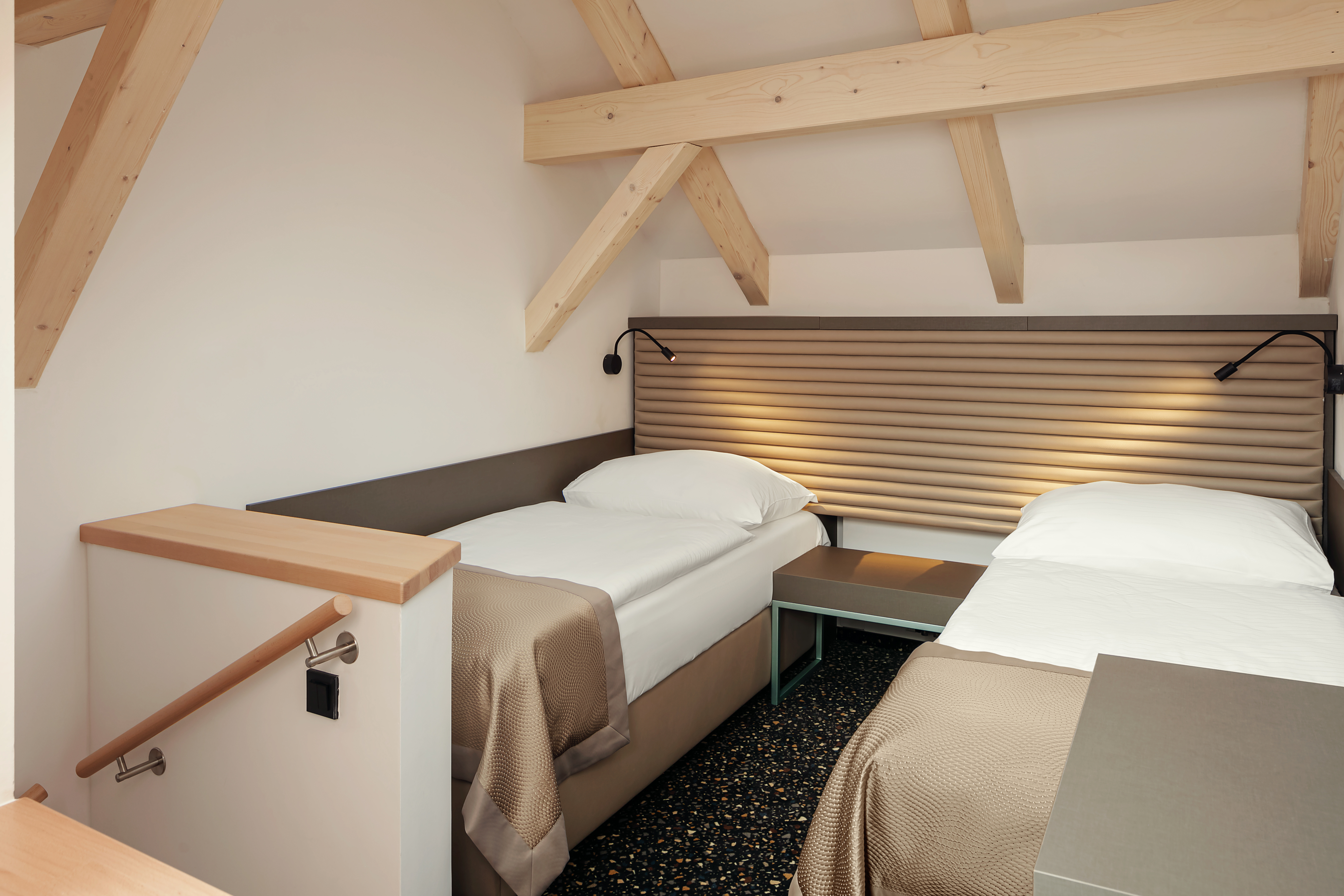 Quadruple Two Bedrooms One Bathroom