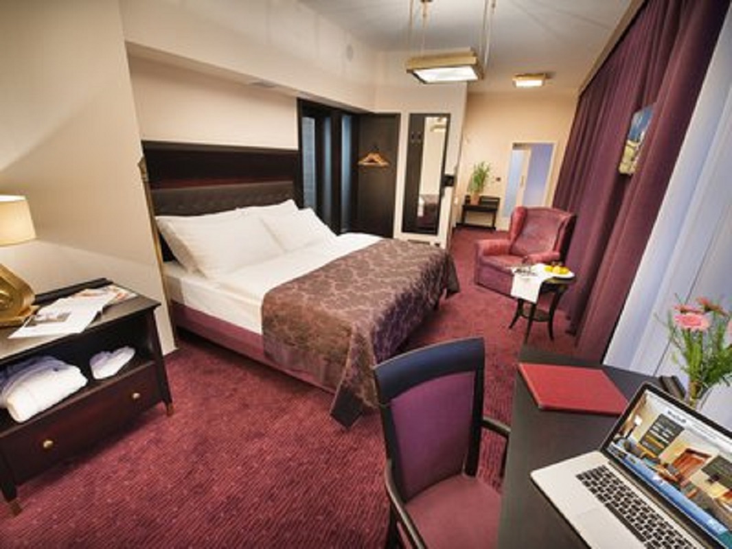 Junior Suite with Terrace