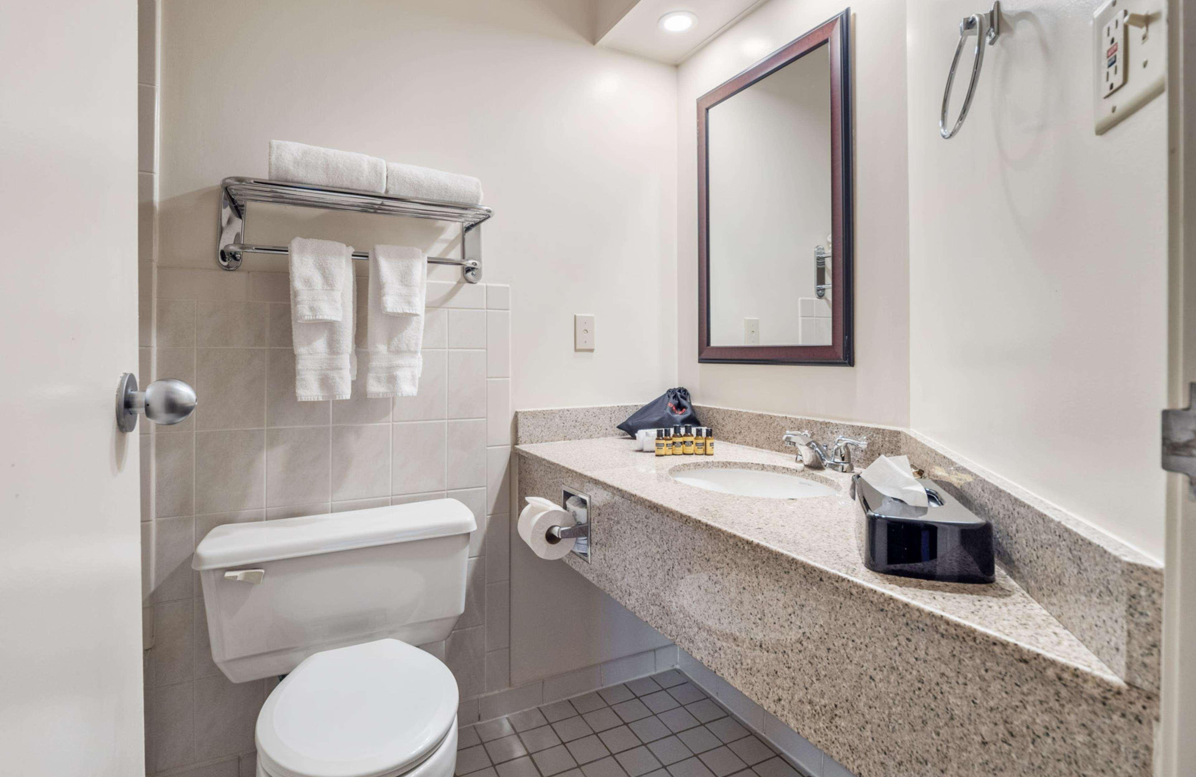 Double Queen Bed Non Smoking