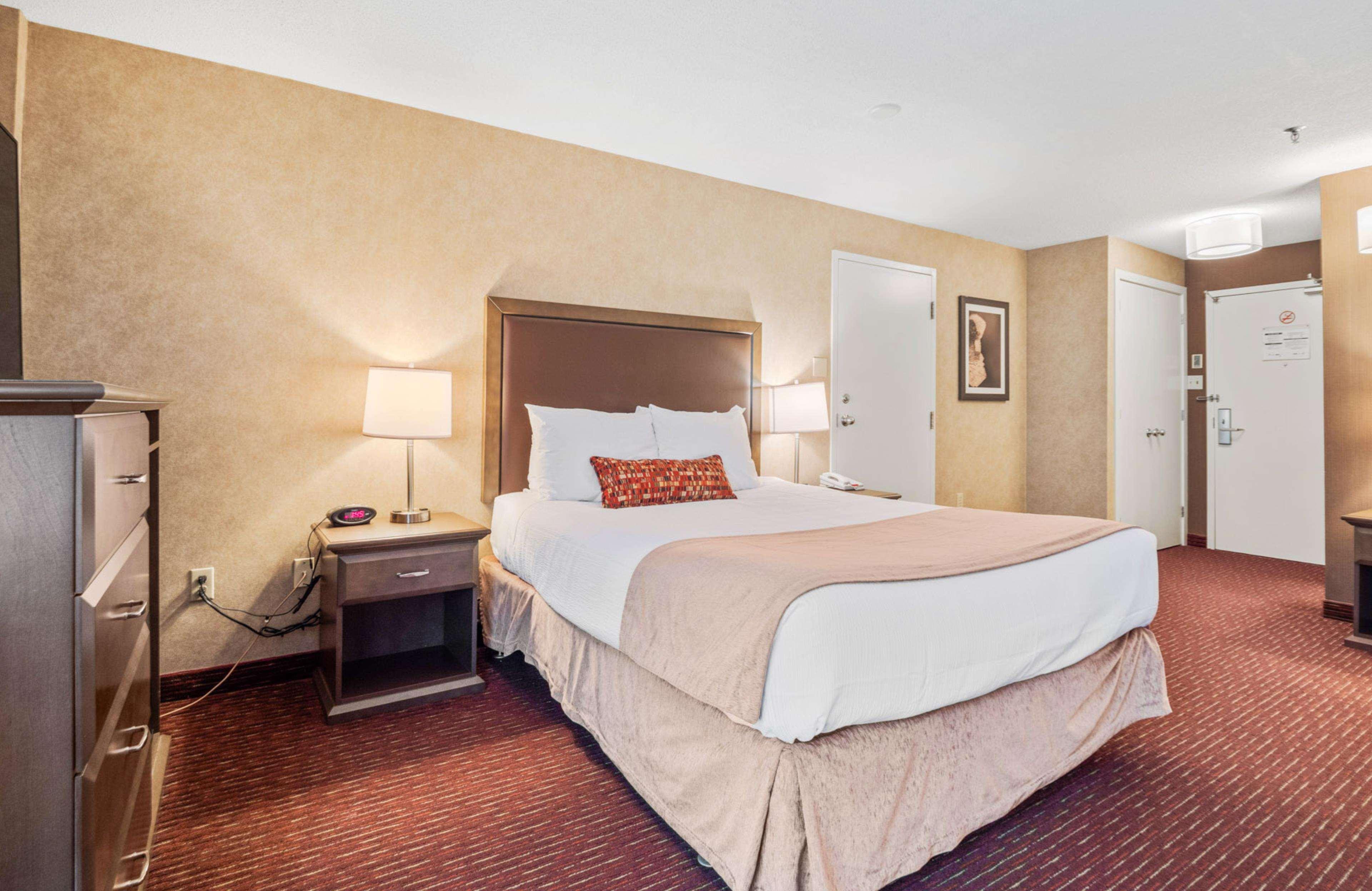 Quadruple Non Smoking