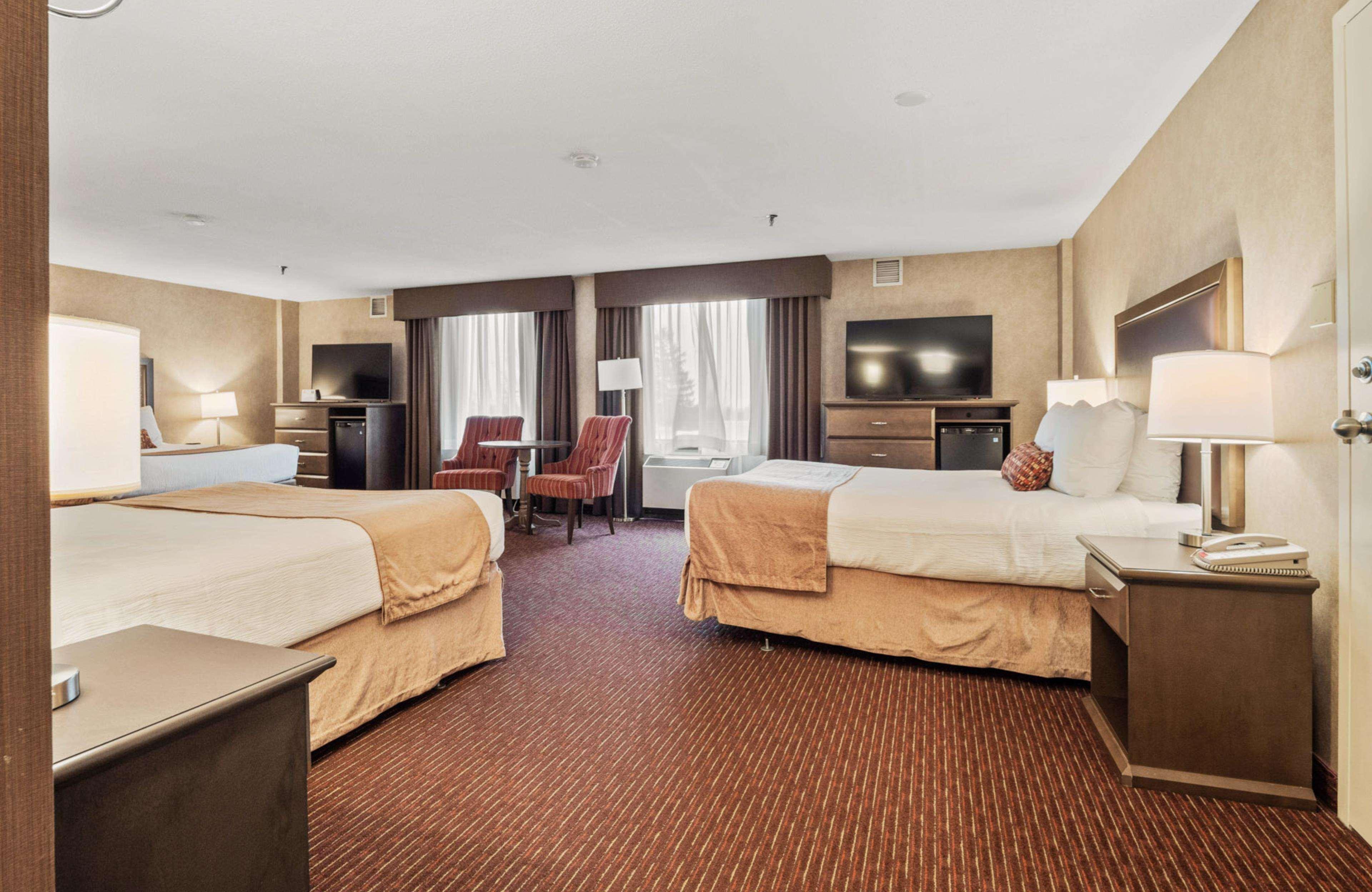 Quadruple Non Smoking