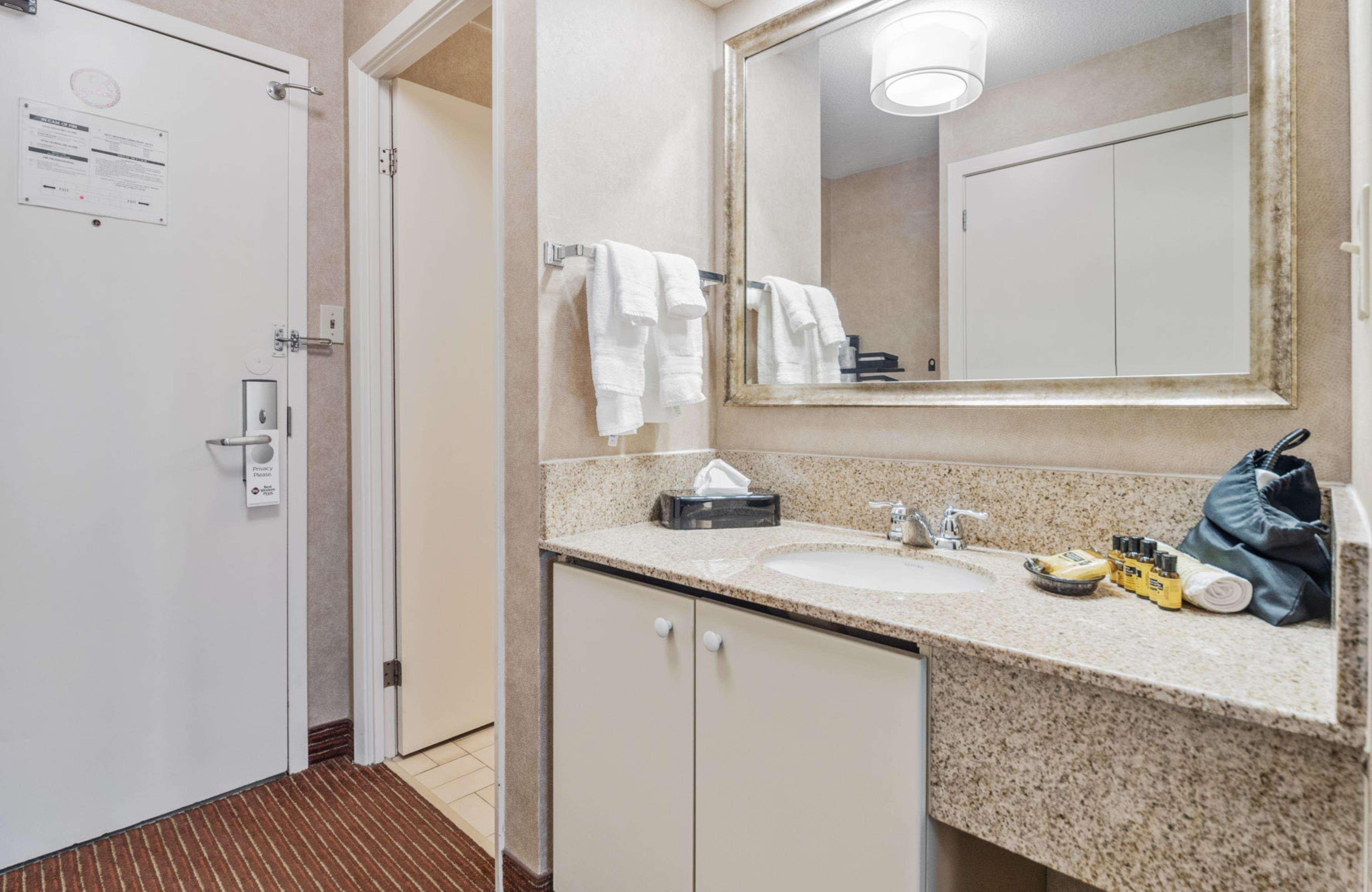 Quadruple Two Queen Beds Non Smoking